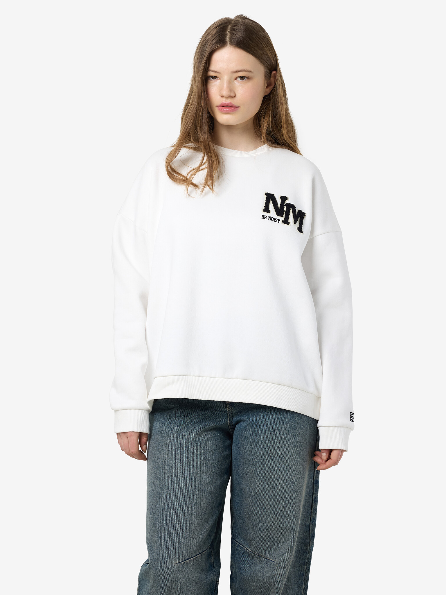 NMBELIEVE O-NECK SWEAT (CLOUD DANCER BLACK)