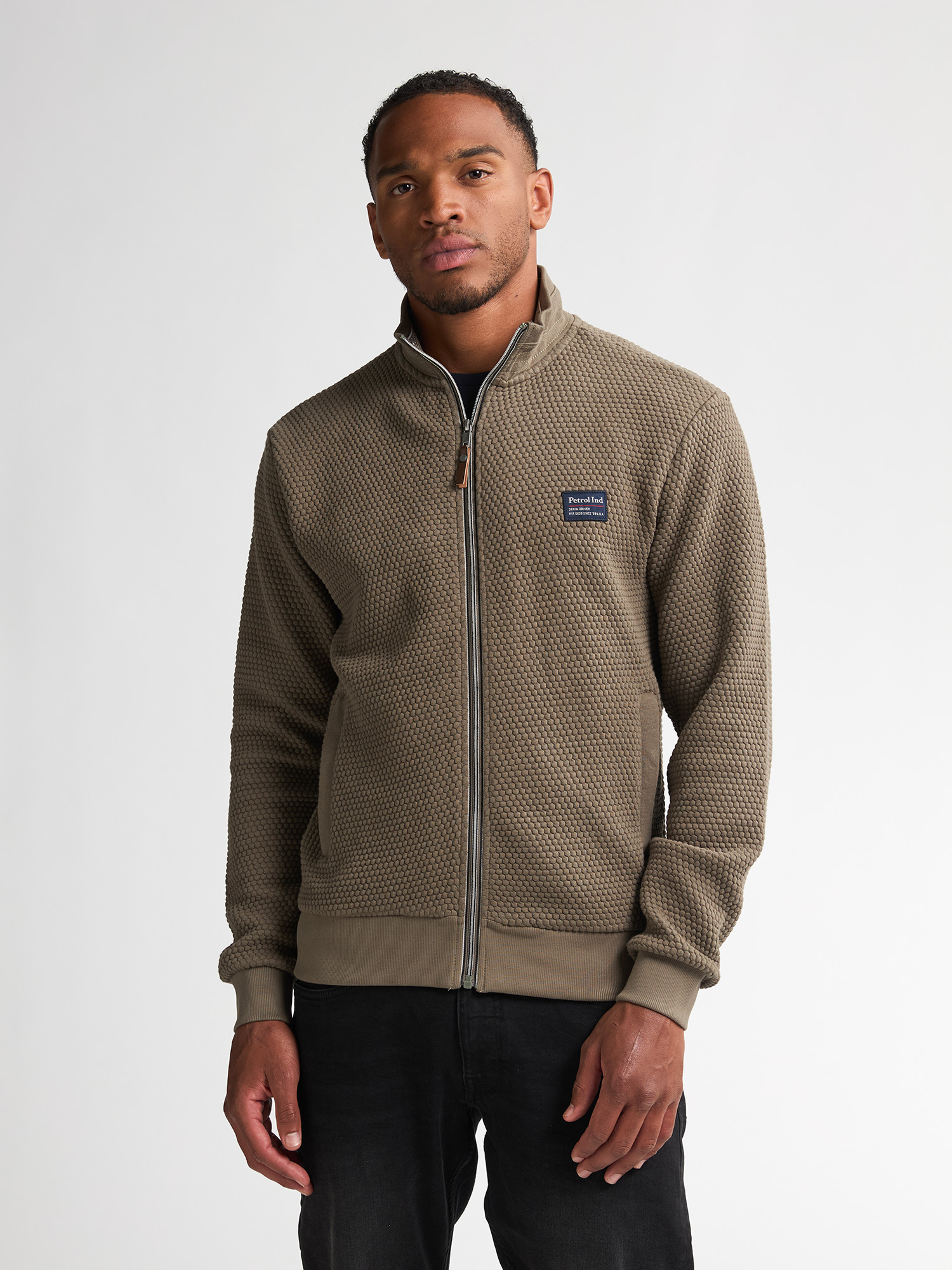 M-3050-SWC343  ( 6174 MOSSY STONE)