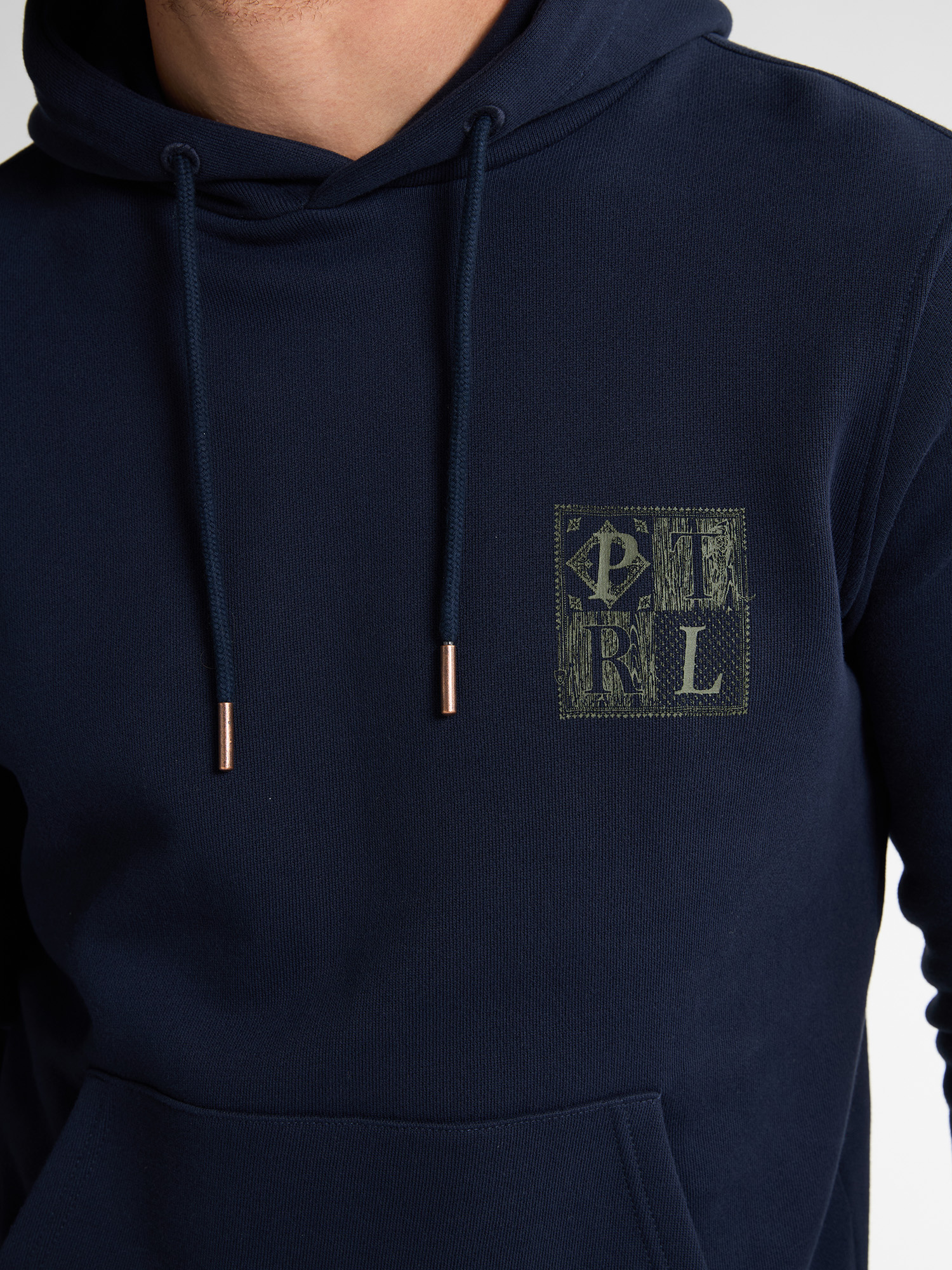 M-3050-SWH377 (5090 DEEP CAPRI )