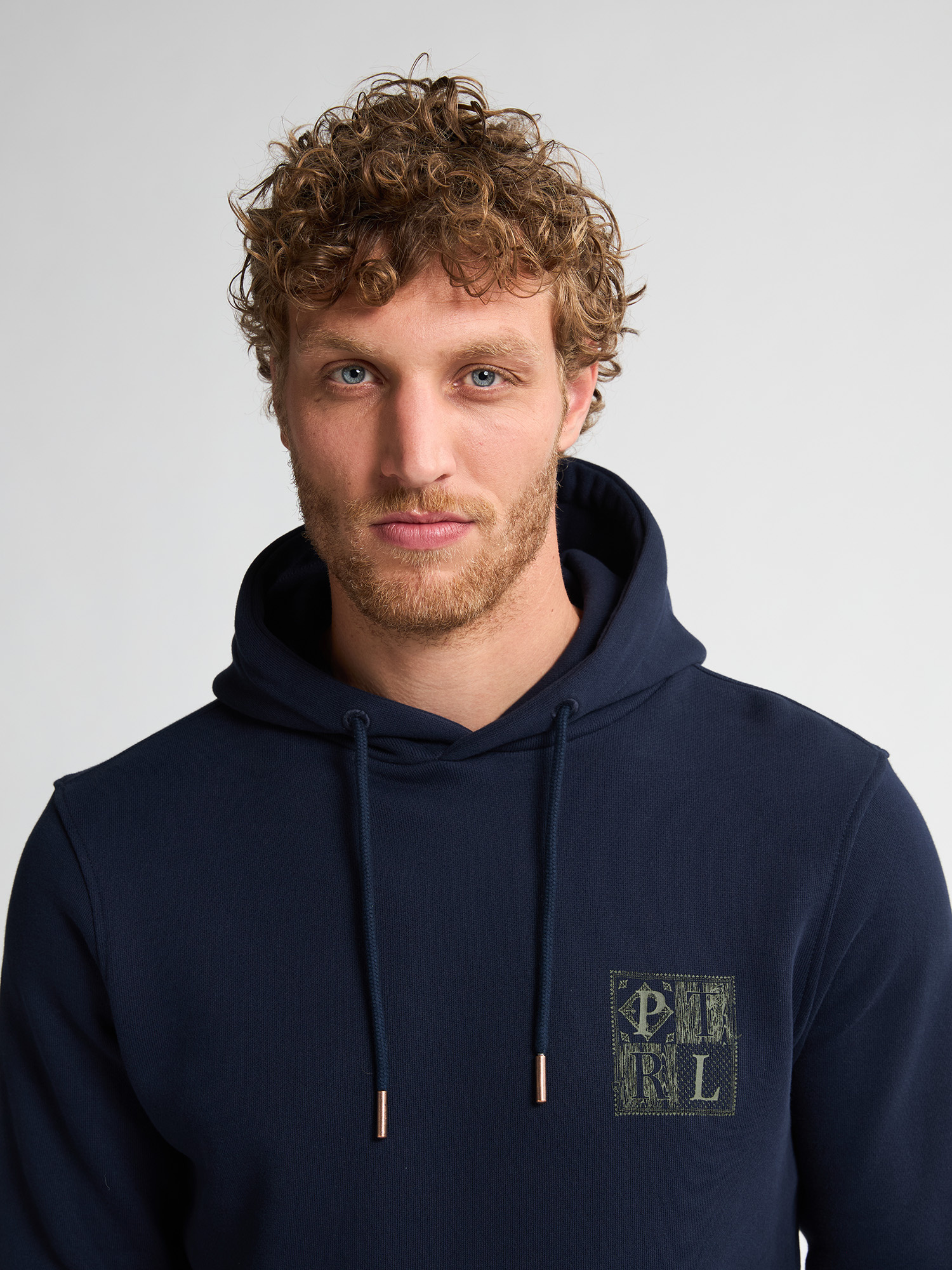 M-3050-SWH377 (5090 DEEP CAPRI )