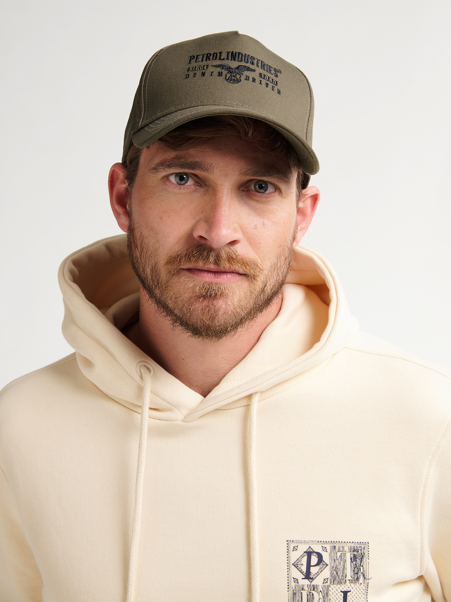 M-3050-CAP824 (9066 Beluga)