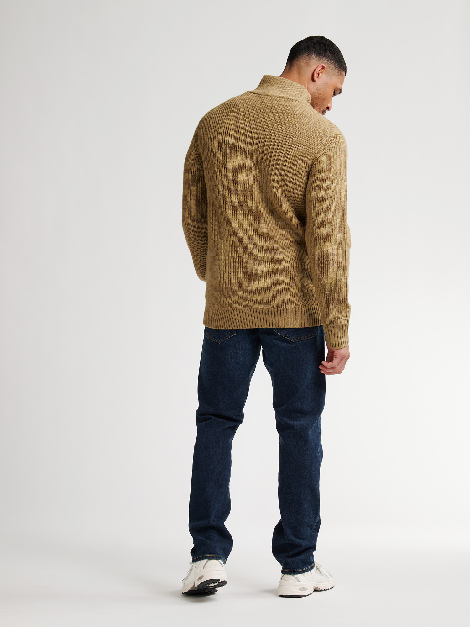 M-3050-KWC262 (7146 Tan)