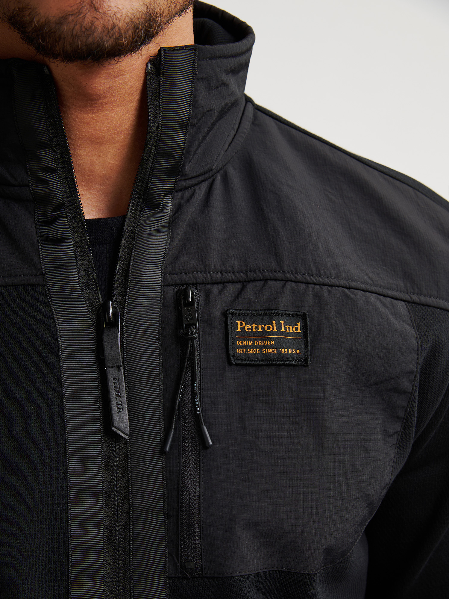 M-3050-SWC323 (9111 Deep Black)