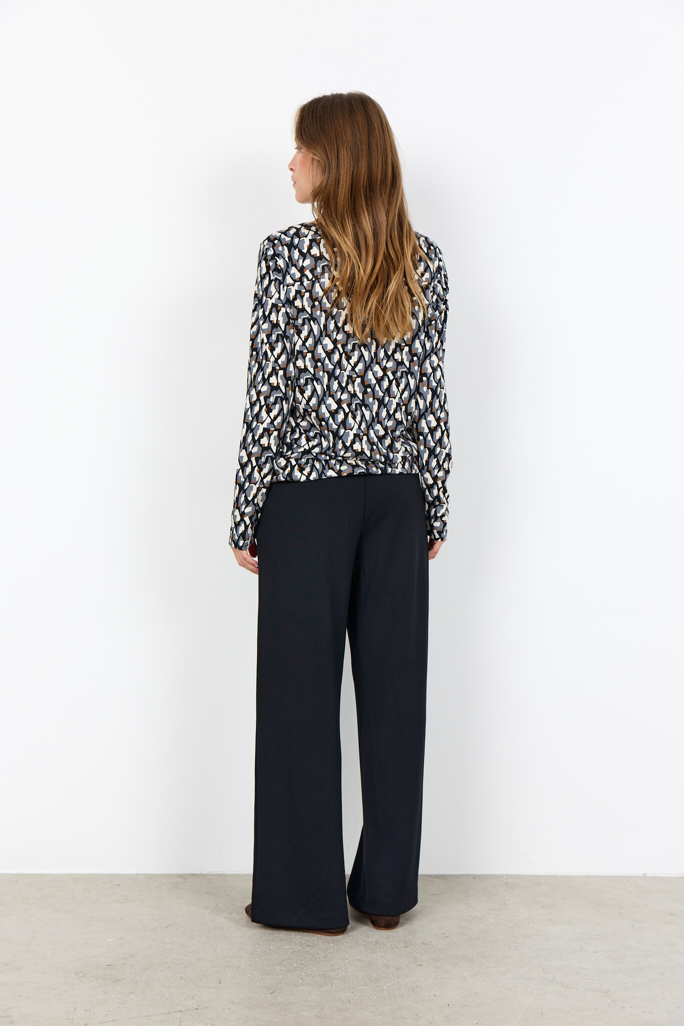 SC FELICITY AOP 527 (9999)