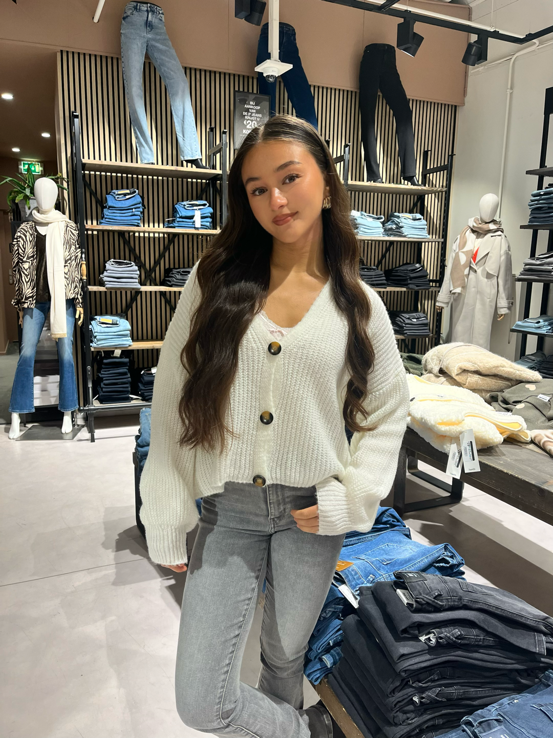 JULIETTE - Cozy Cardiguan  (White)