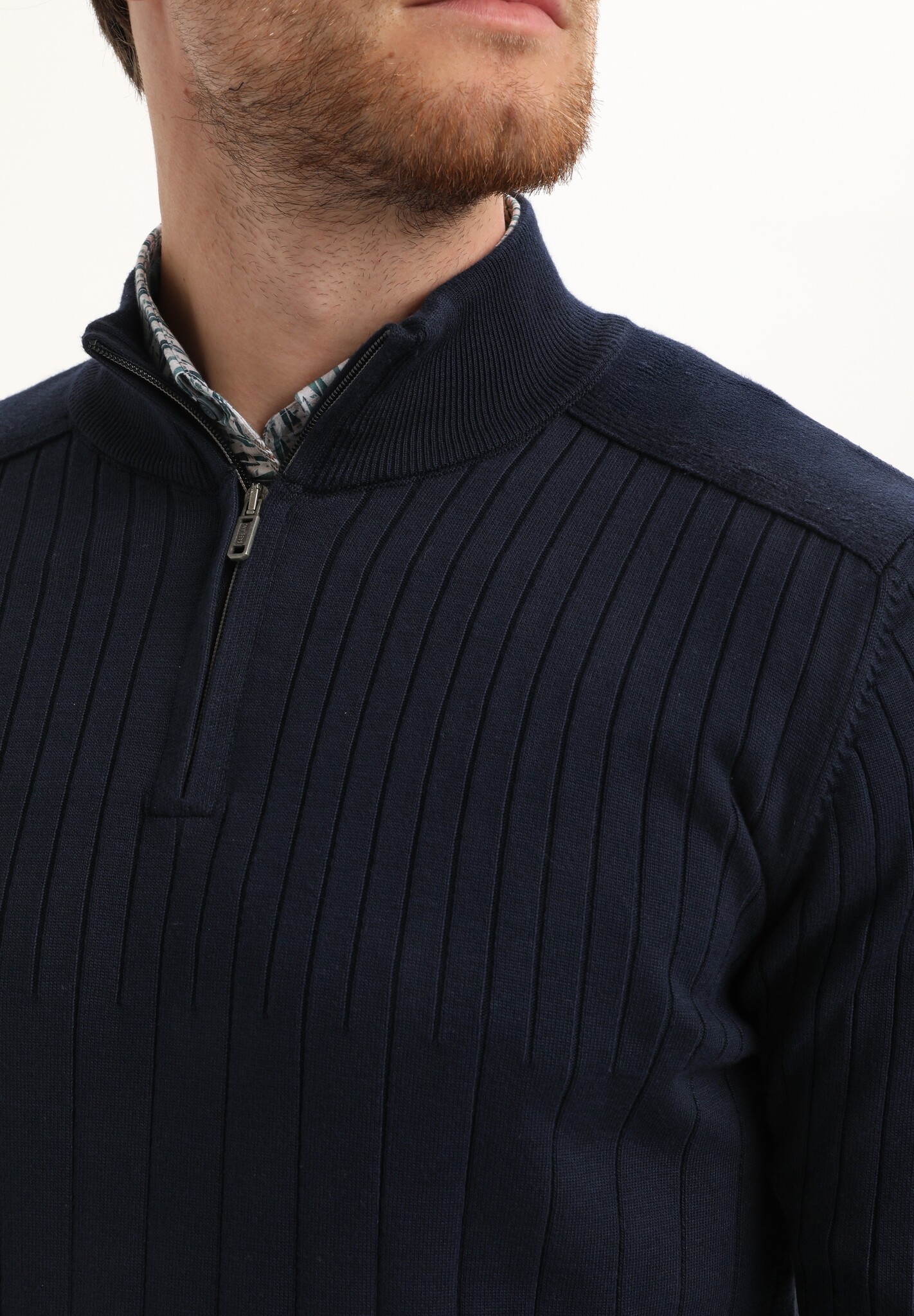 615768 Men Knits (301 Navy)
