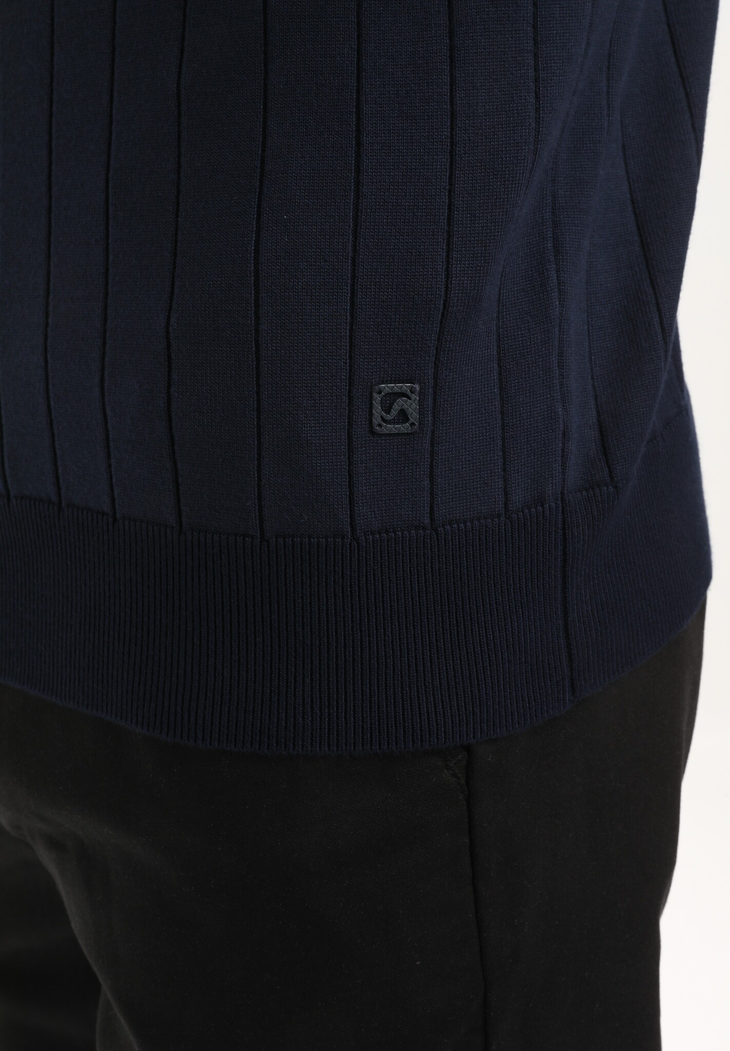 615768 Men Knits (301 Navy)