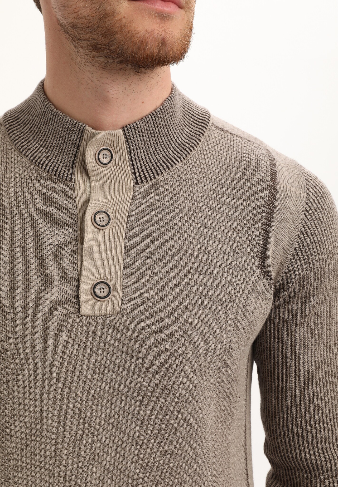 615770 Men Knits (5558 Taupe)