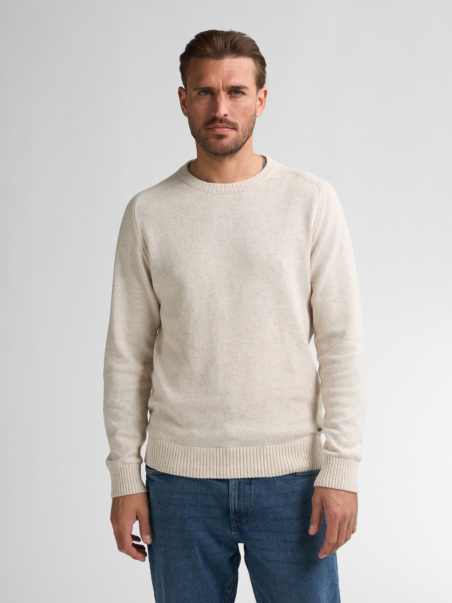M-3050-KWR219 Men Knitwear Round Neck Basic (1108 Raw Sand)