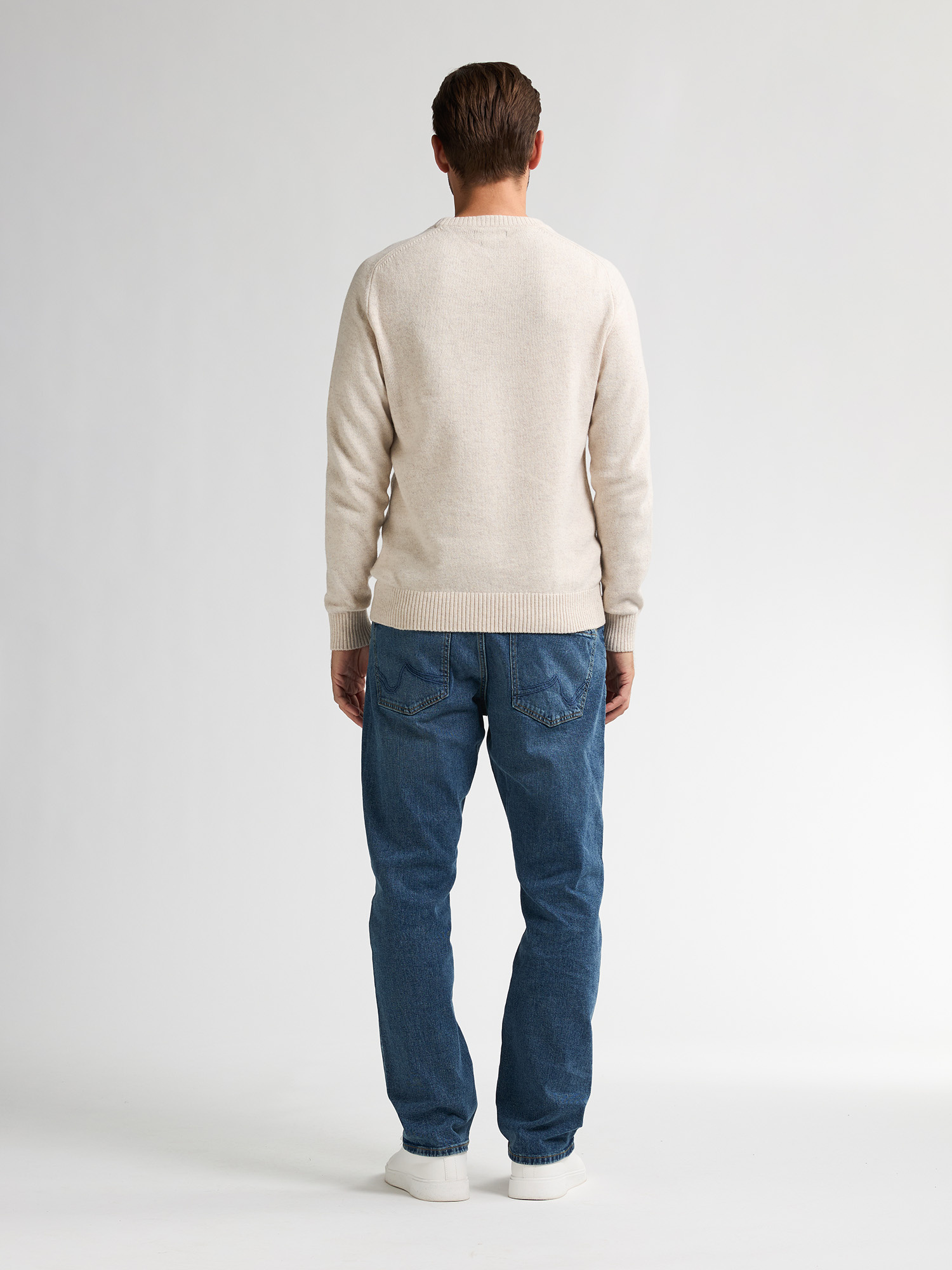 M-3050-KWR219 Men Knitwear Round Neck Basic (1108 Raw Sand)