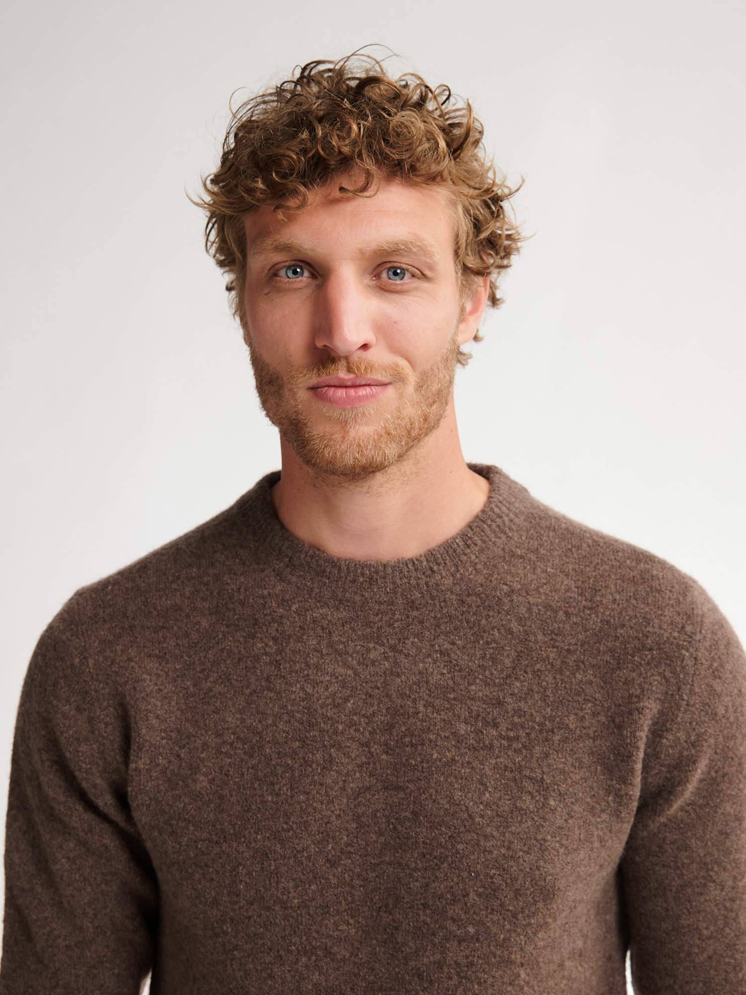 M-3050-KWR291 Men Knitwear Round Neck Basic (Mud 7144)