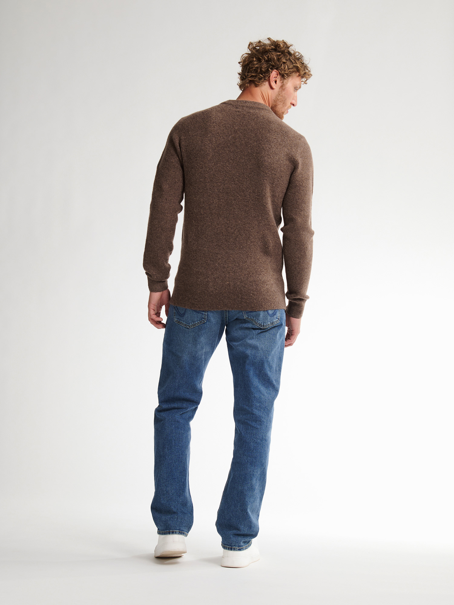 M-3050-KWR291 Men Knitwear Round Neck Basic (Mud 7144)