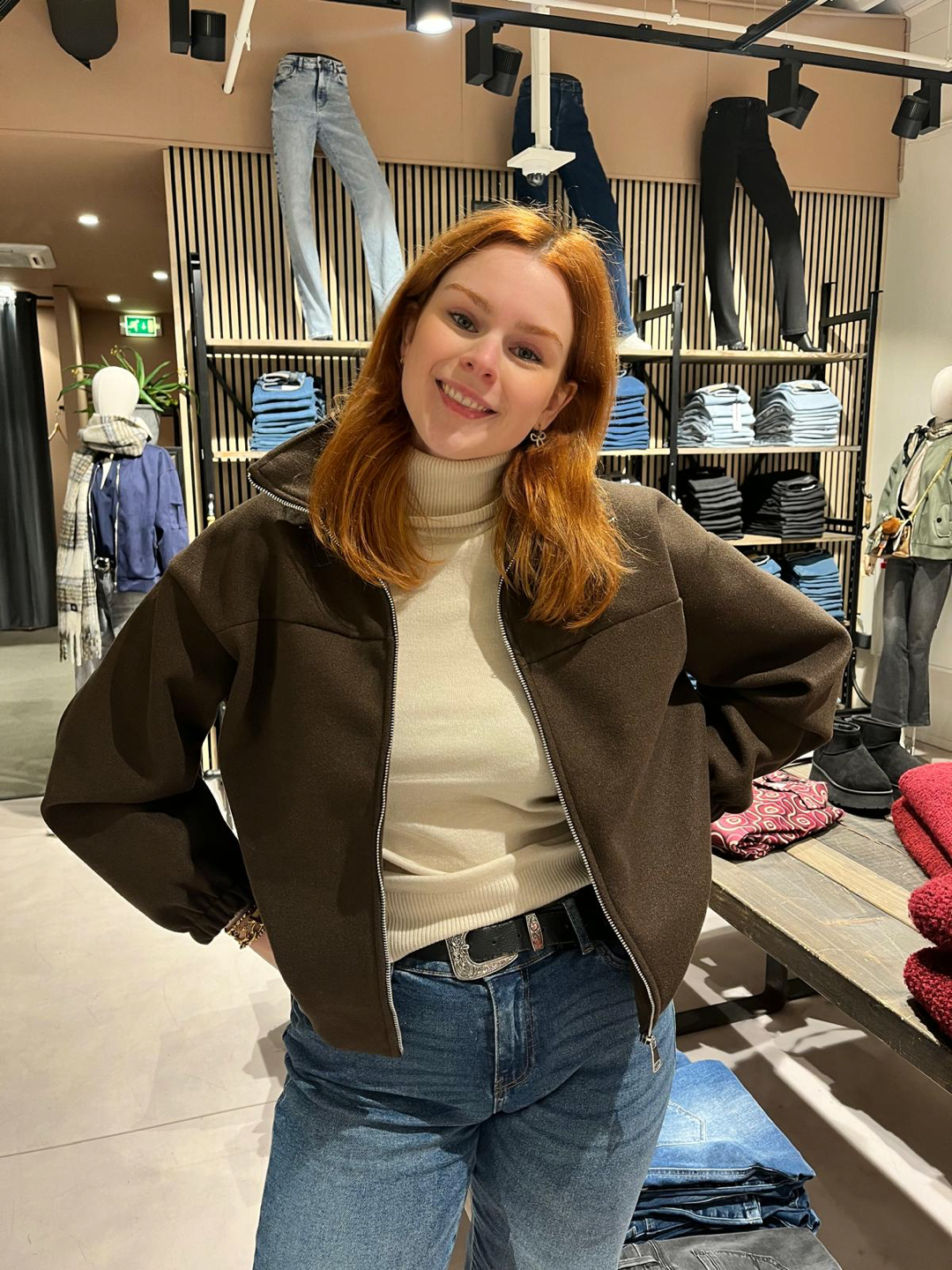 ANIKA - Jacket (Brown)