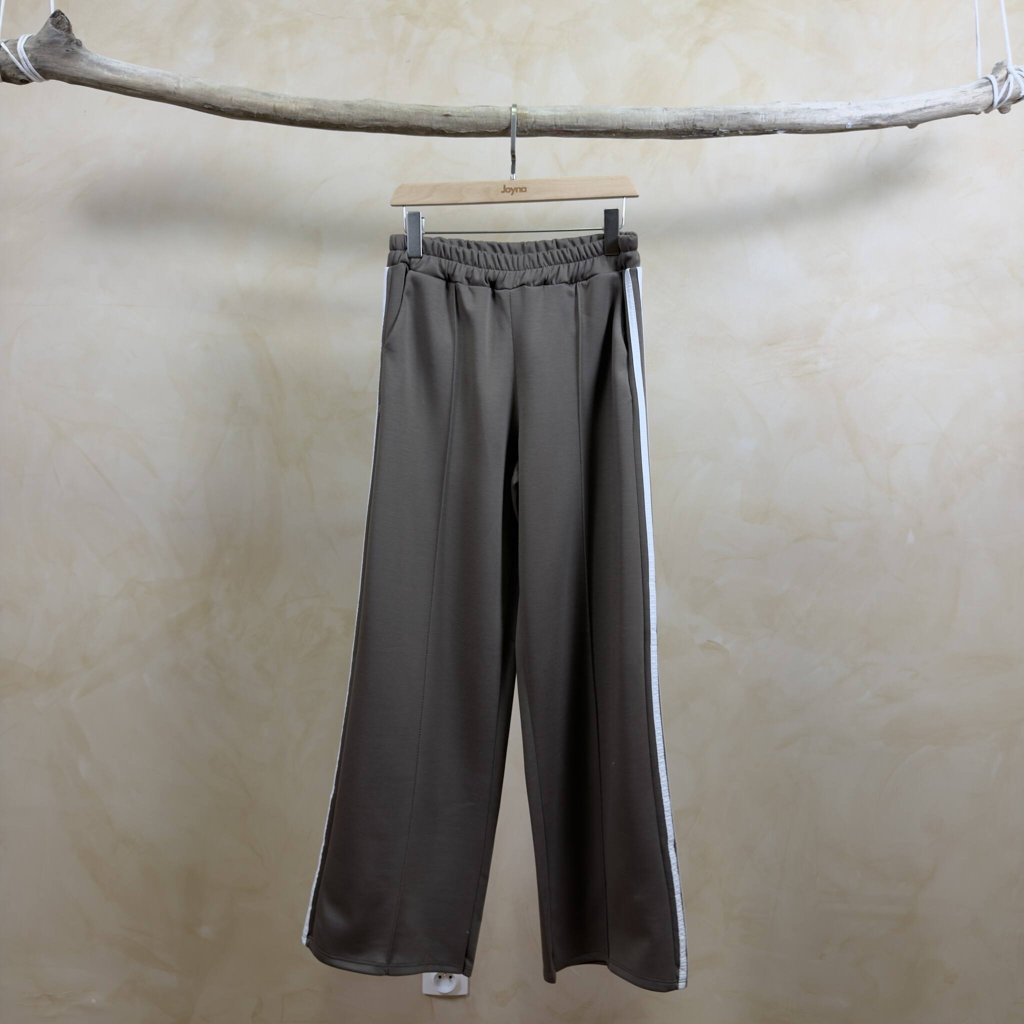 JOY STRIPES PANTS  (Taupe)