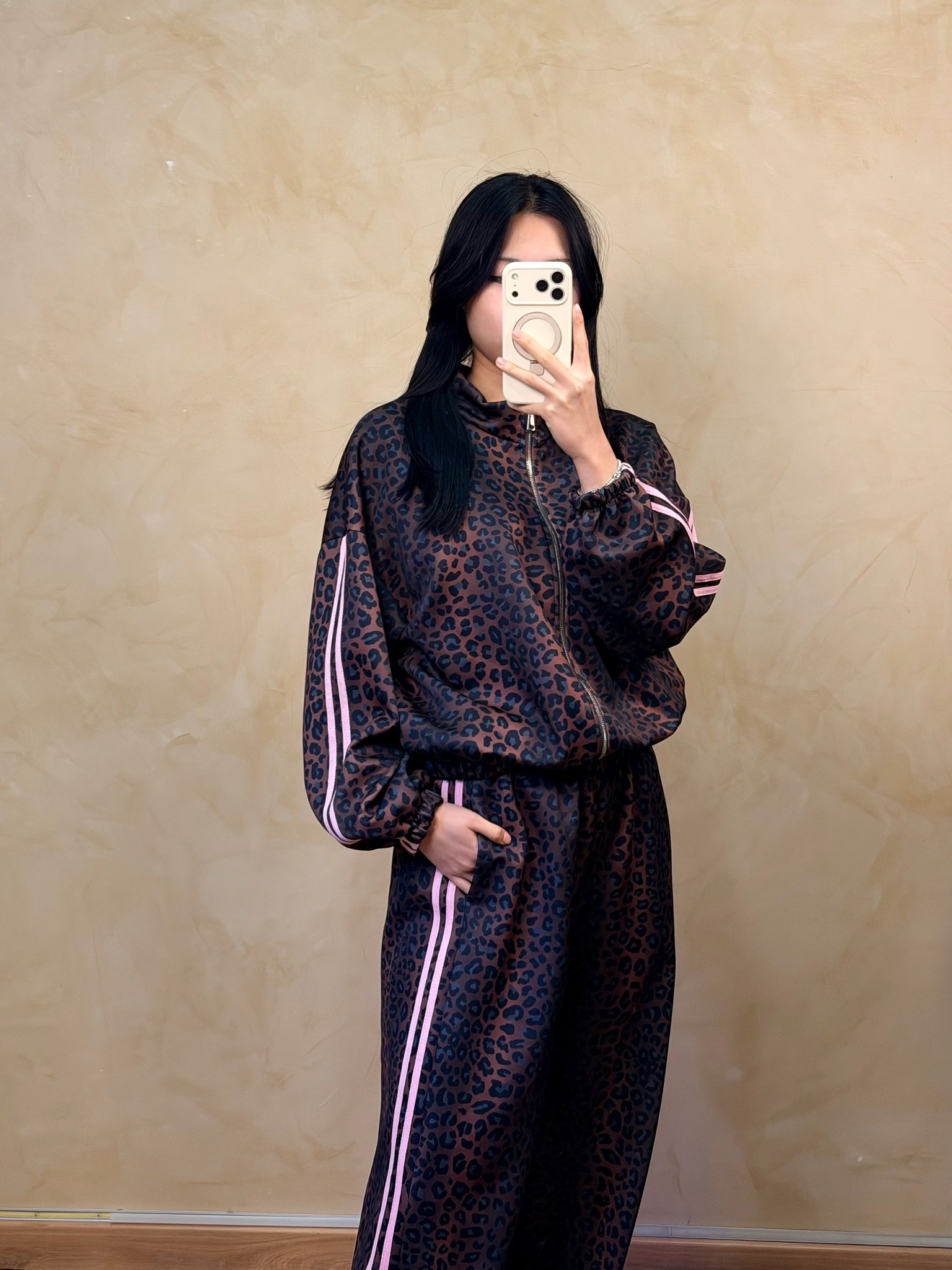 JOY LEOPARD VEST  (Pink Stripes)