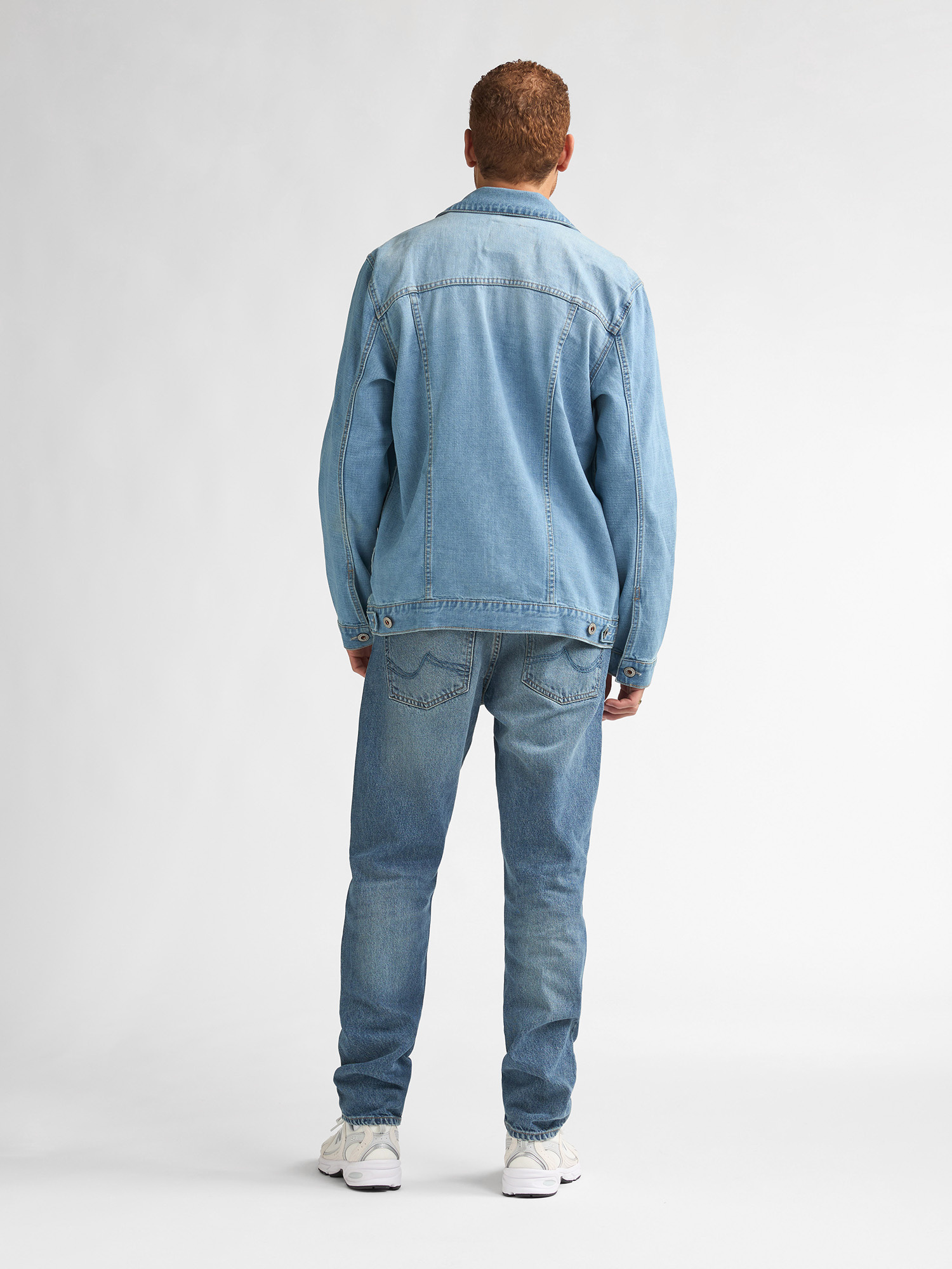 M-1060-JAC001 (5711)