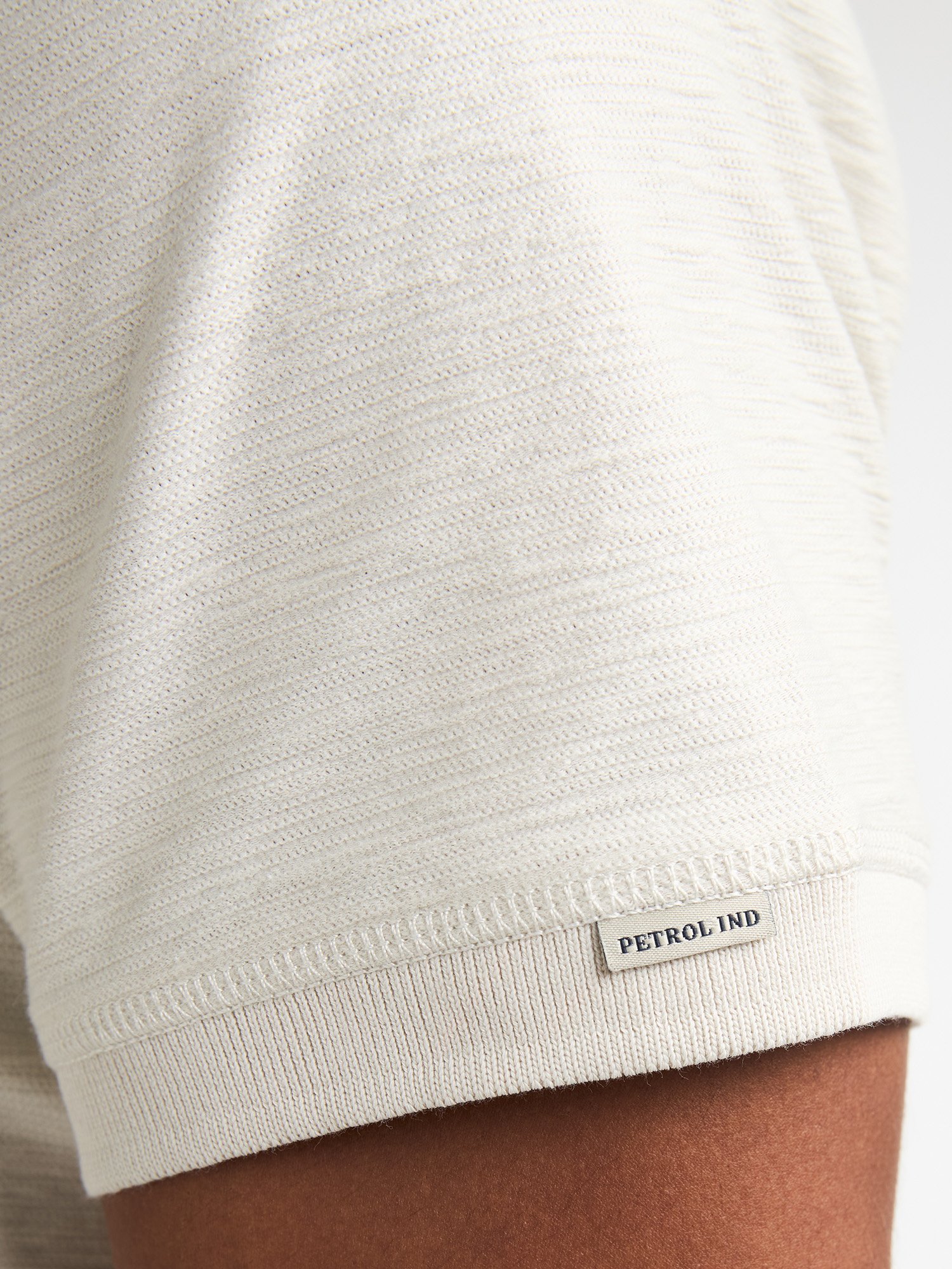 M-1060-POL902 (0112)