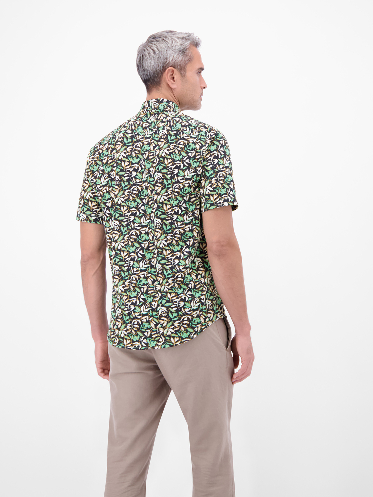 2632317 1/2 HEMD (621)