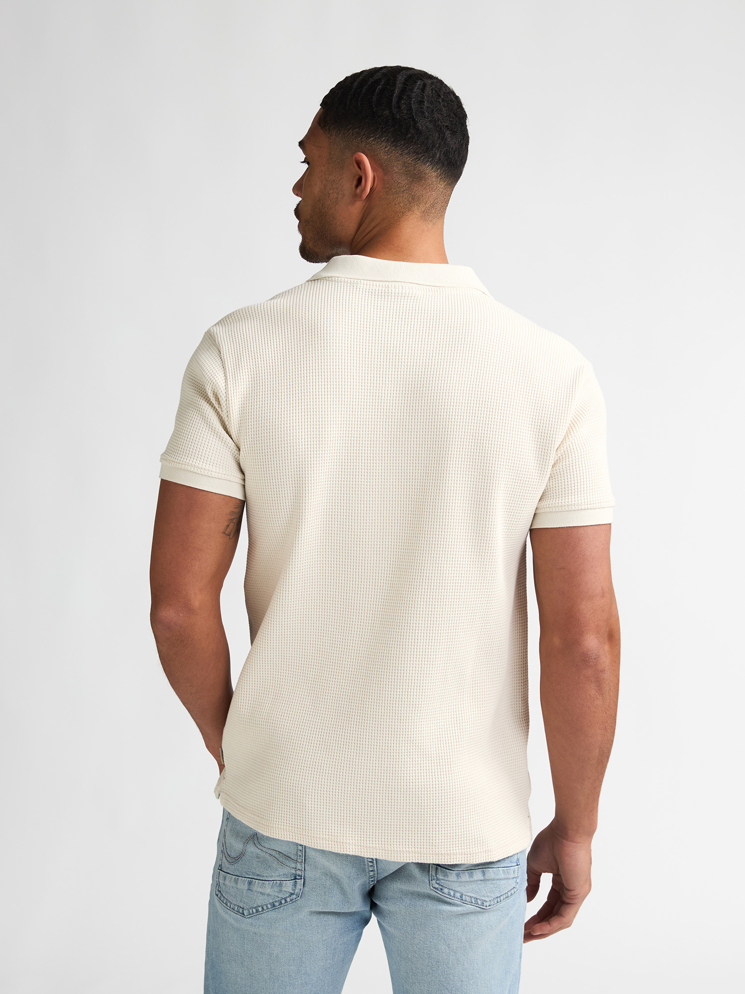 M-1060-POL916 (0112)