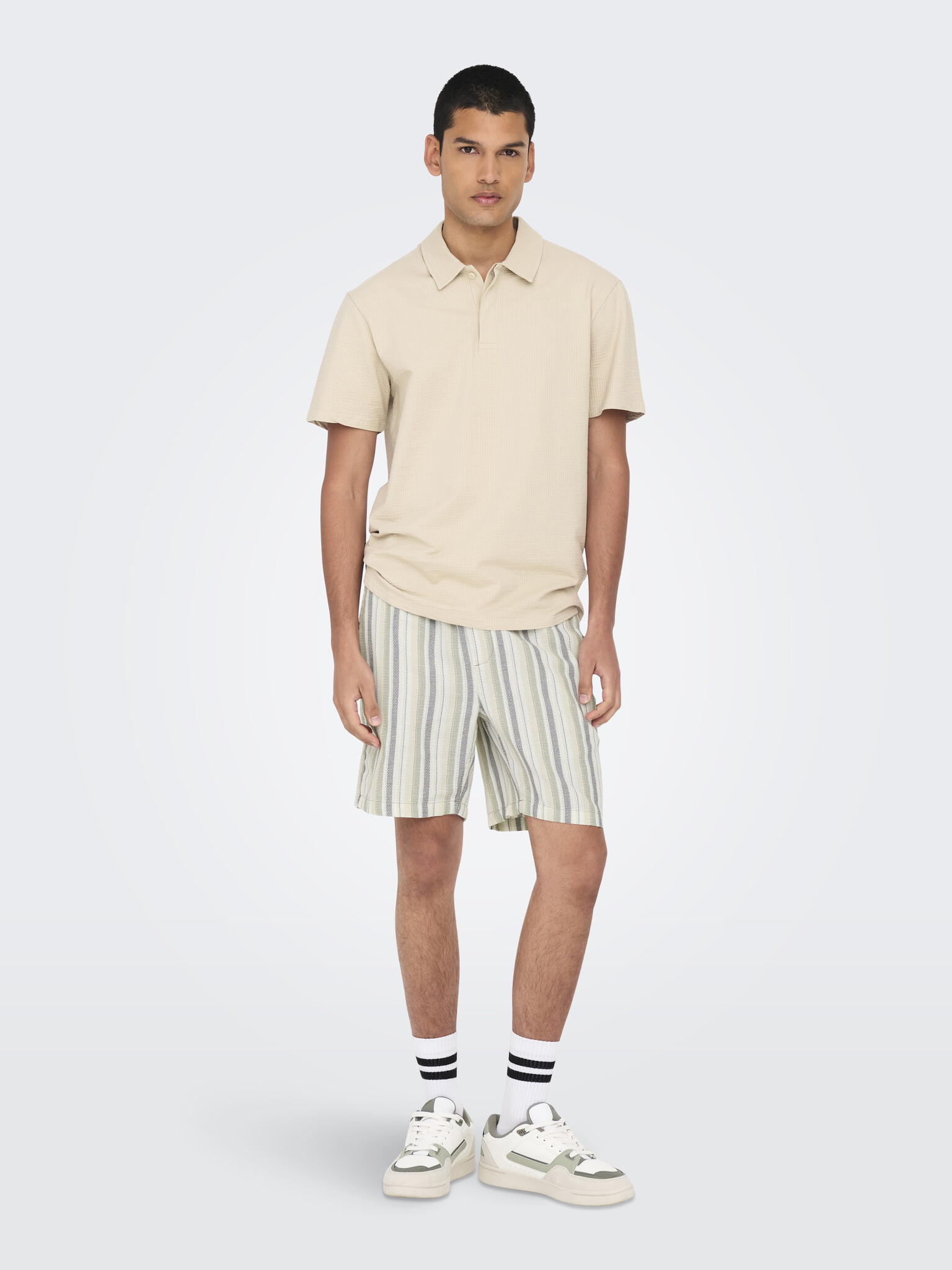 ONSTREV LIFE REG STRU STRIPE SHORTS (SEAGRASS/MULTI STIP)