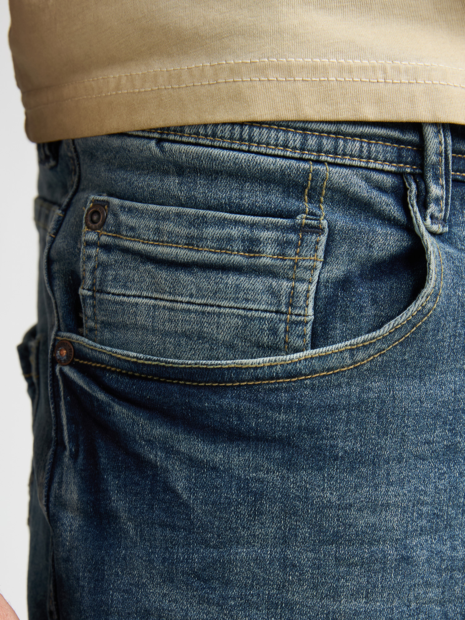 M-1060-SHO002 (5886)