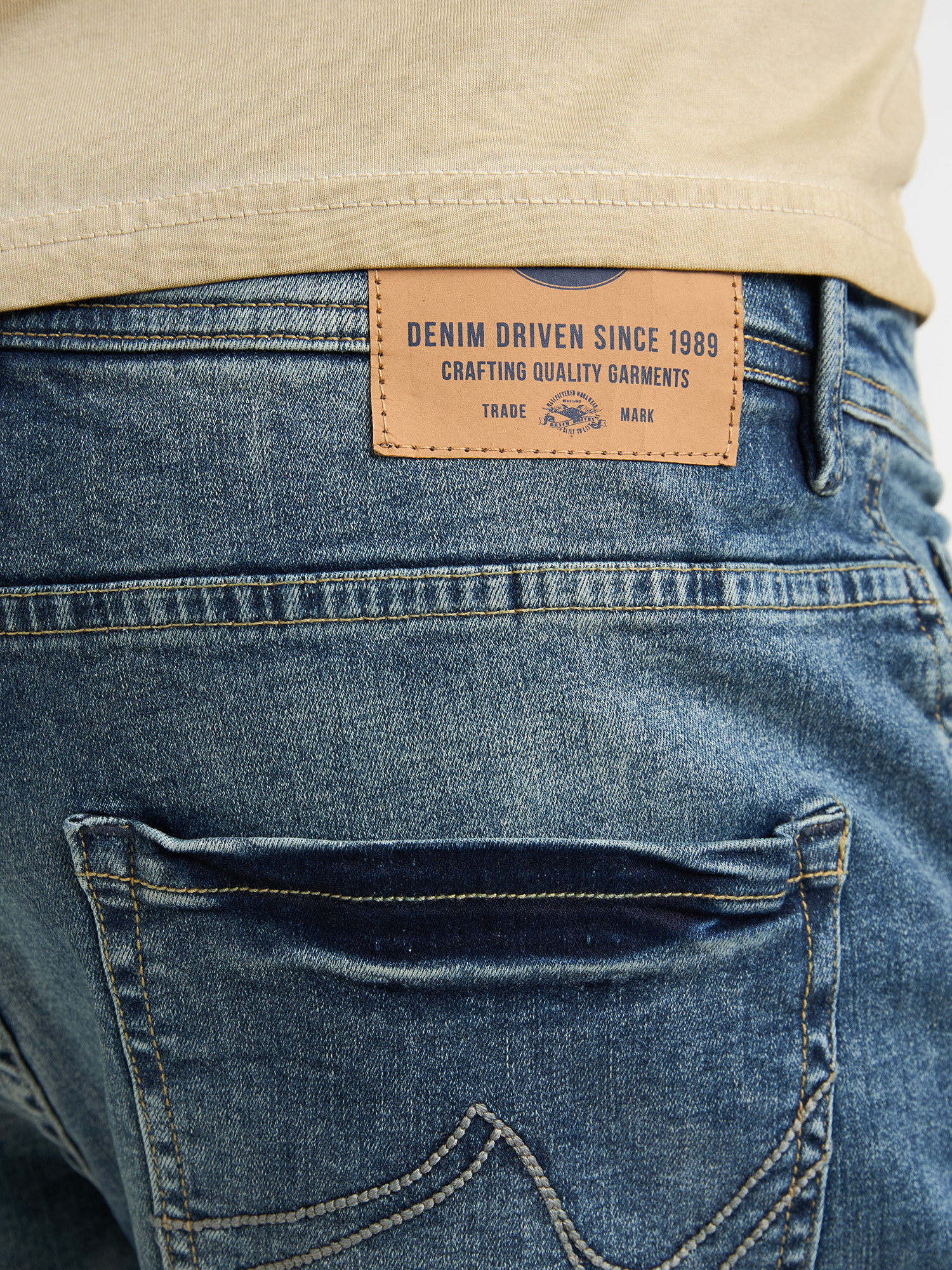 M-1060-SHO002 (5886)