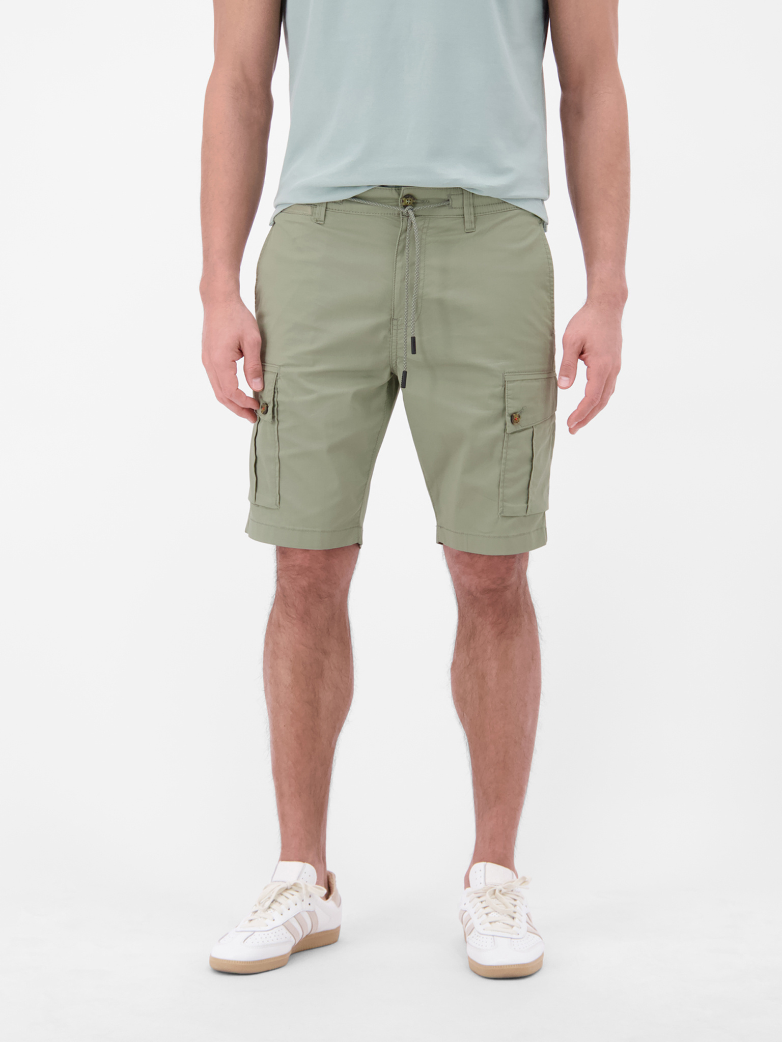 2649226 HOSE KURZ (633 Tinted Grey)