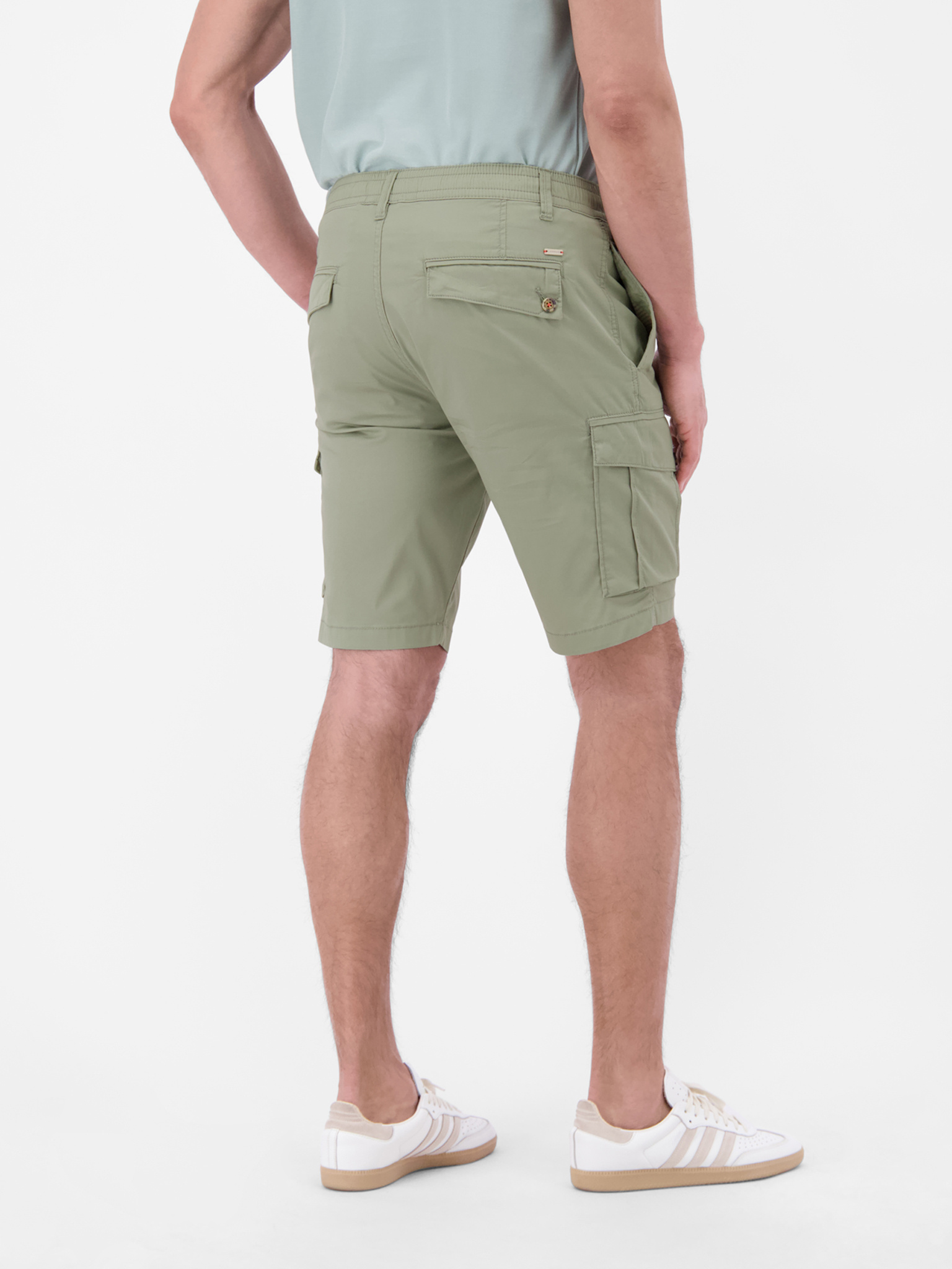 2649226 HOSE KURZ (633 Tinted Grey)