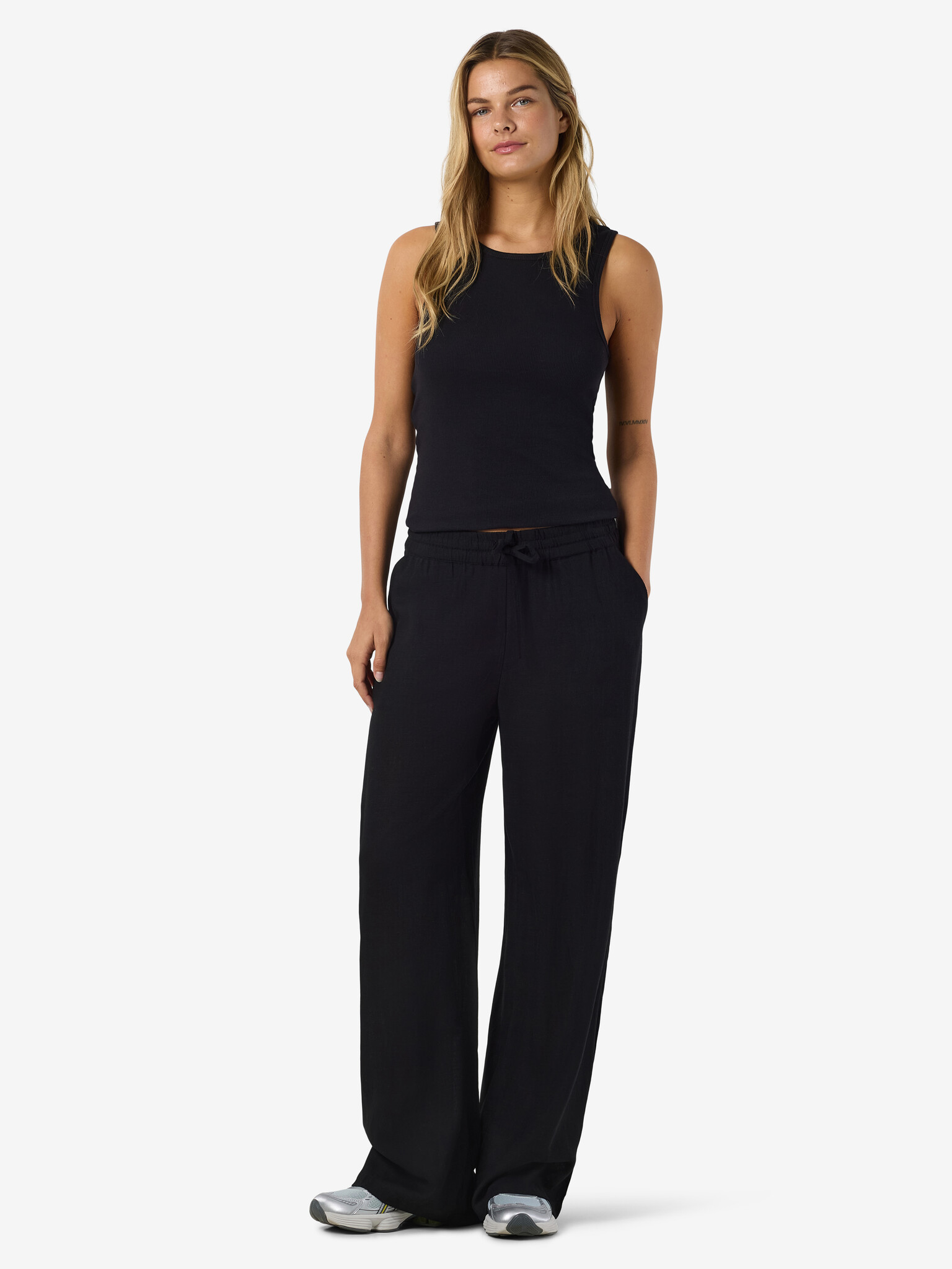 NMLEILANI NW LOOSE PANTS WVN NOOS (BLACK)