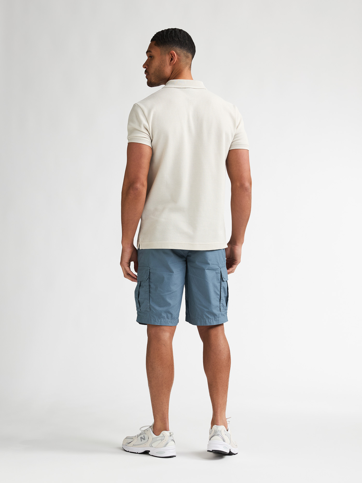 M-1060-POL906 (0112)