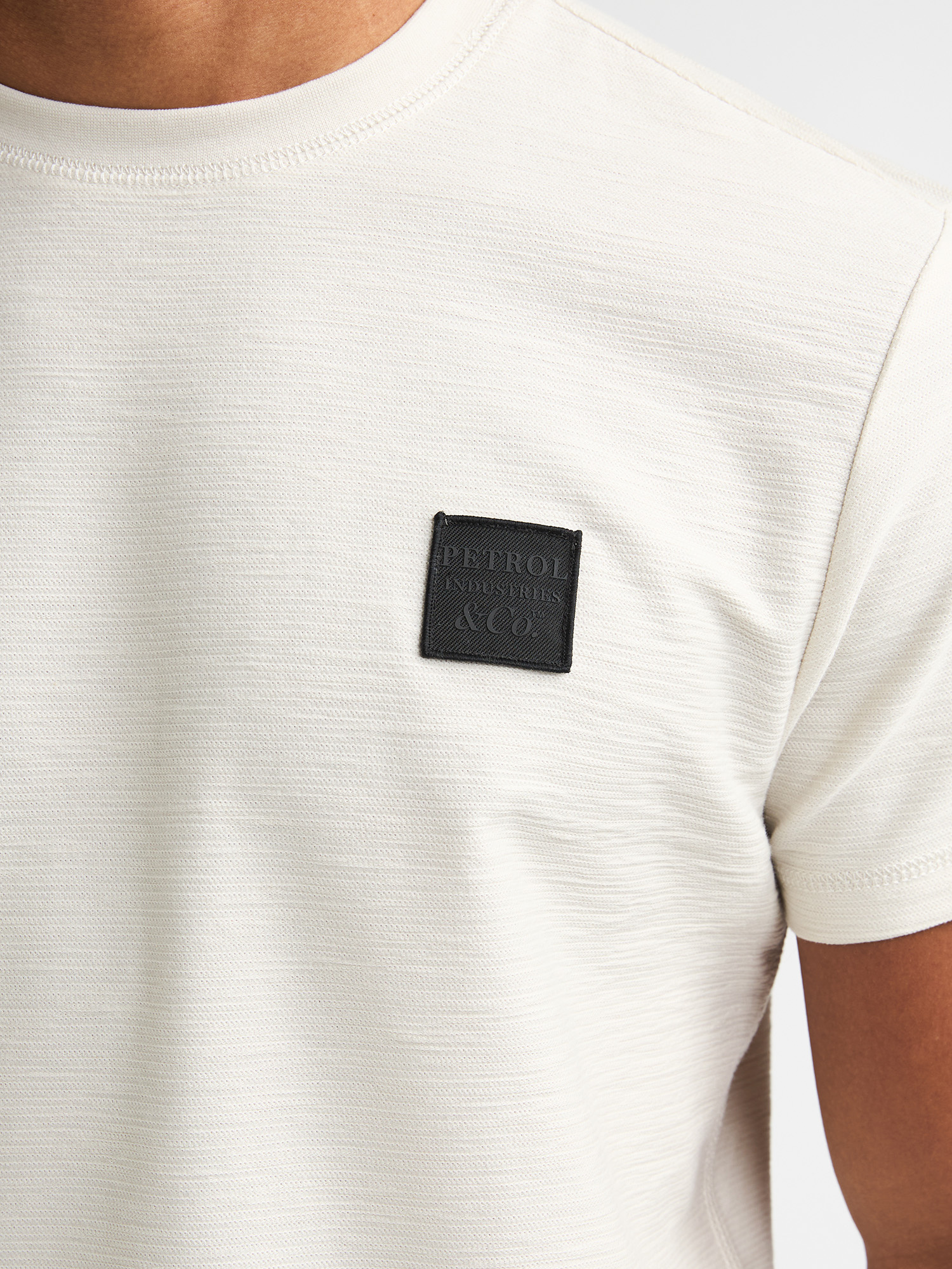 M-1060-TSR610 (0112)