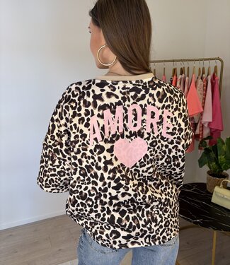 AMORE LEO T-shirt (Light Pink)