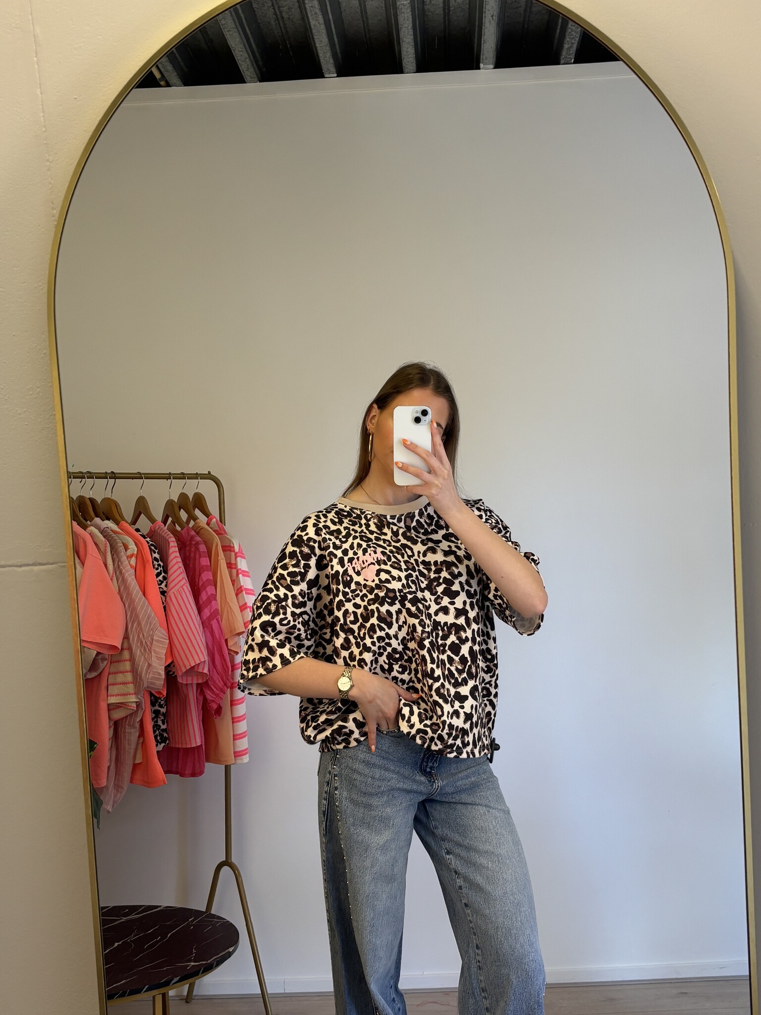 AMORE LEO T-shirt (Light Pink)