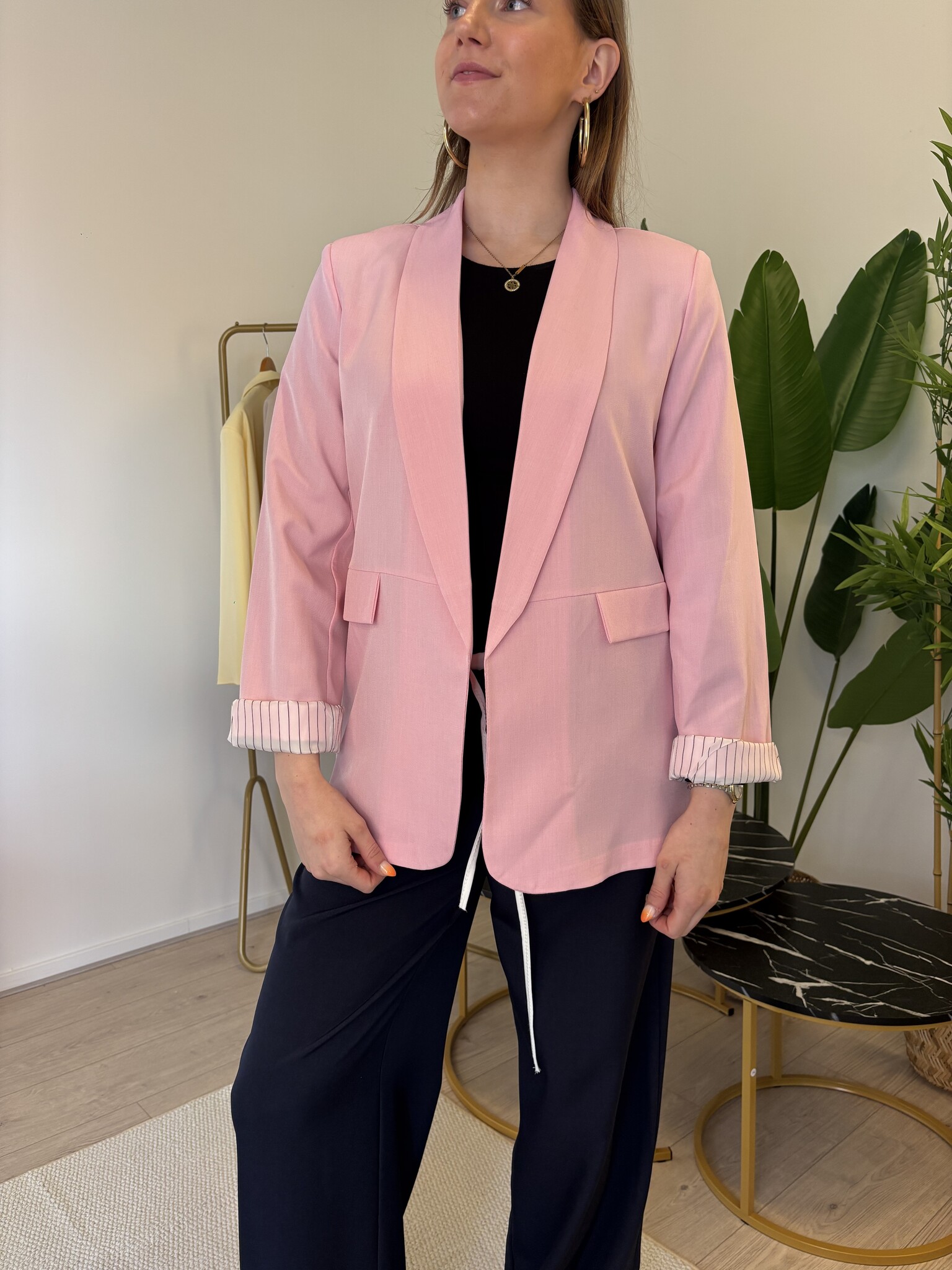 VICTORIA Blazer (Light Pink)
