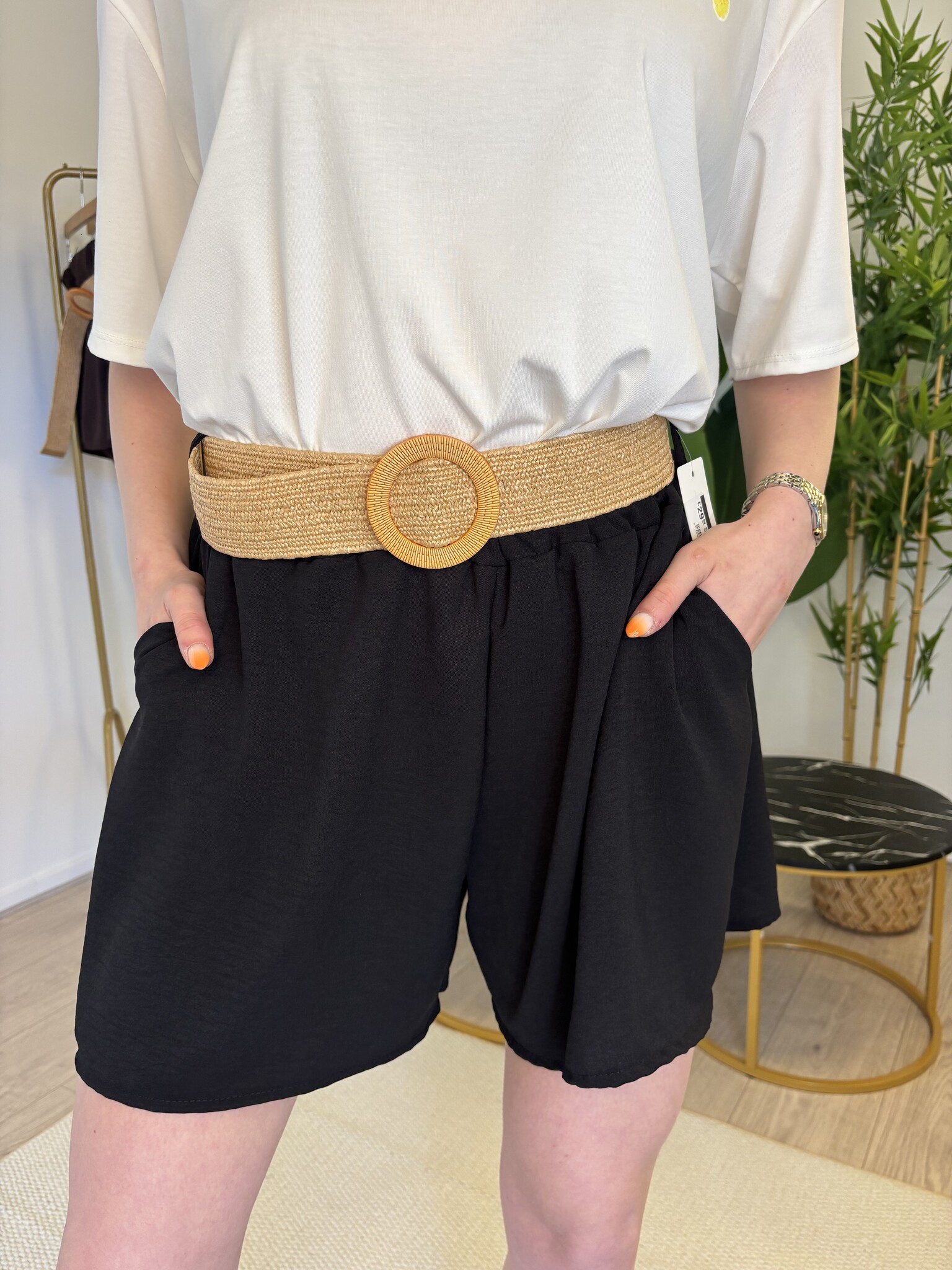 SOFIA Short (Black)