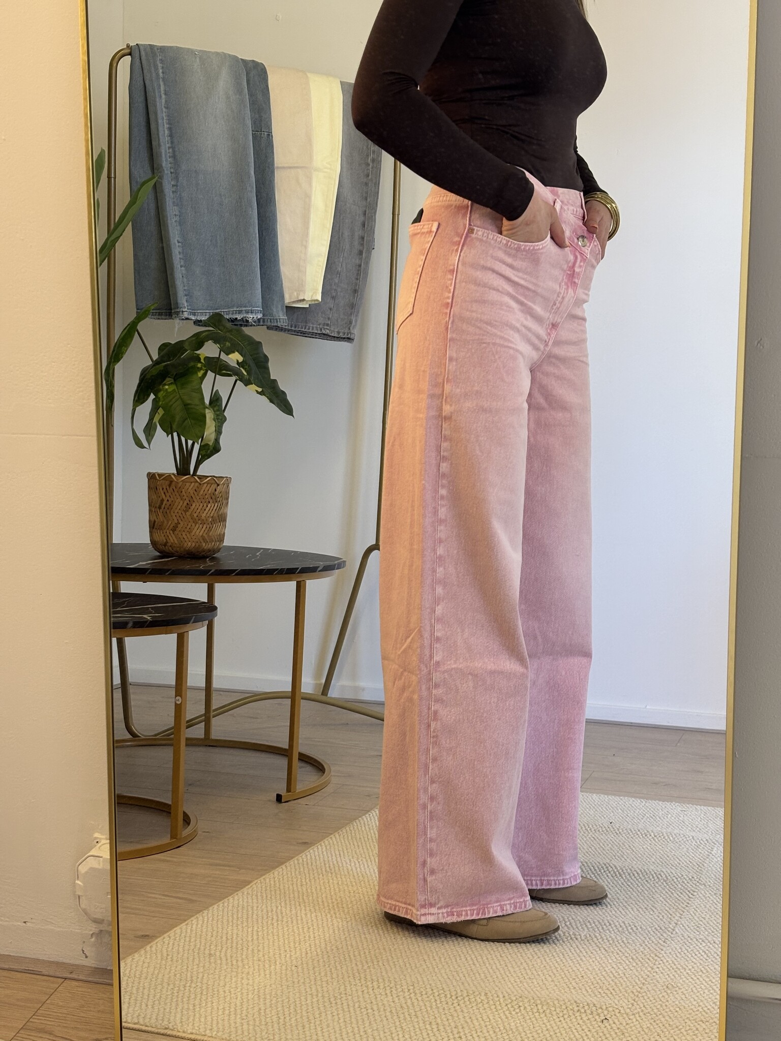 AMELI Straight Fit Jeans (Pink)