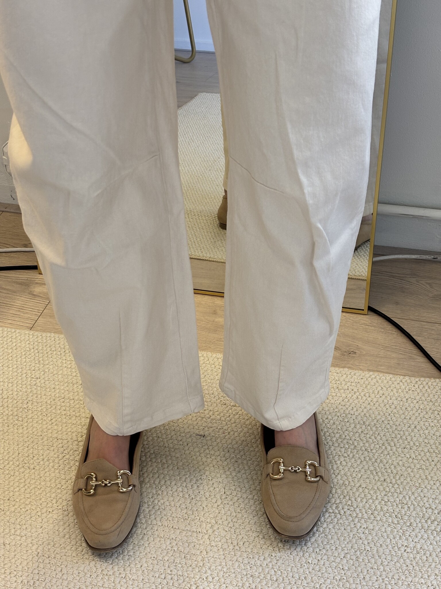 ANIKA Balloon Fit Jeans (Beige)