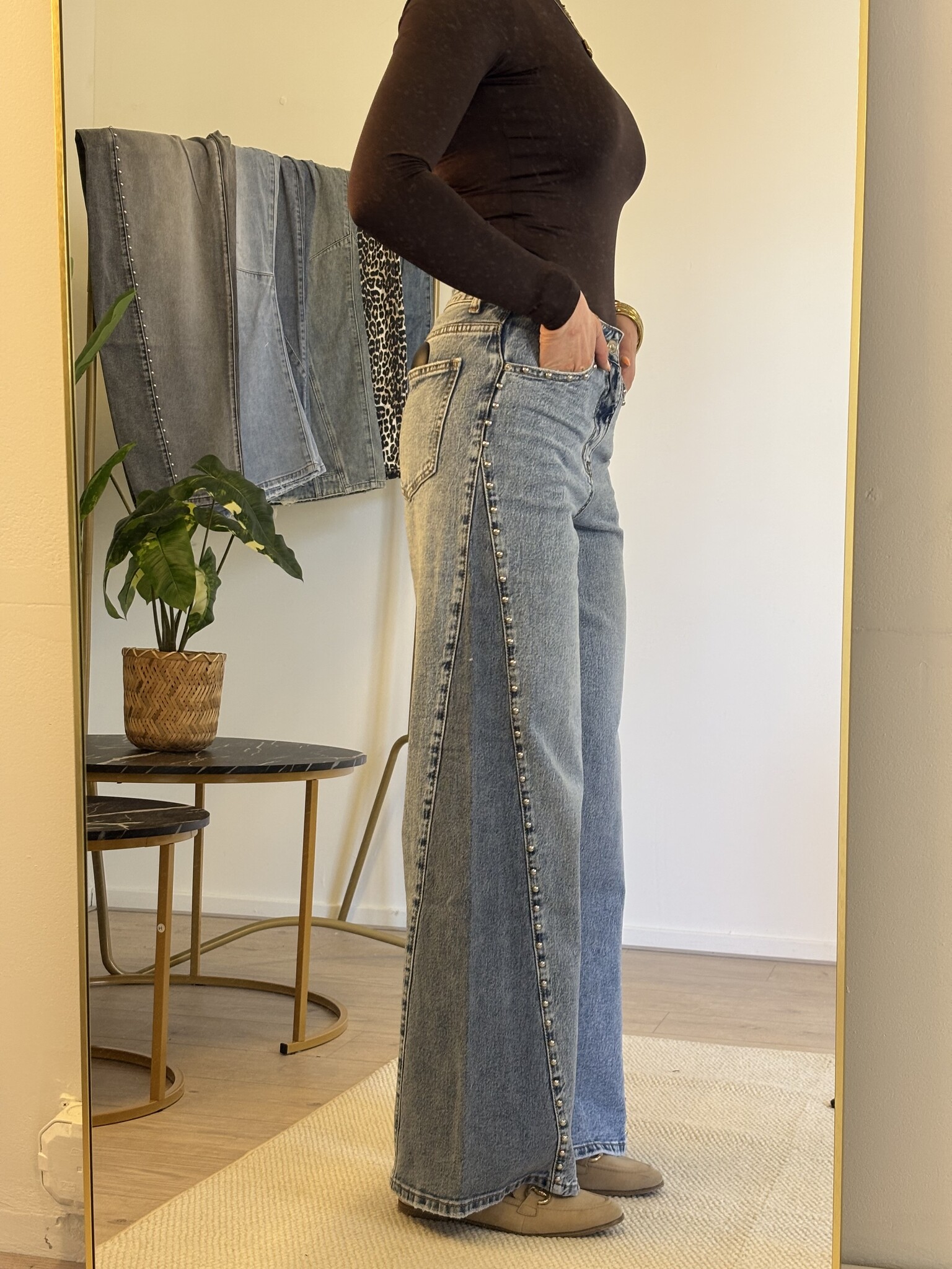 AMBER STUTS Straight Fit Jeans