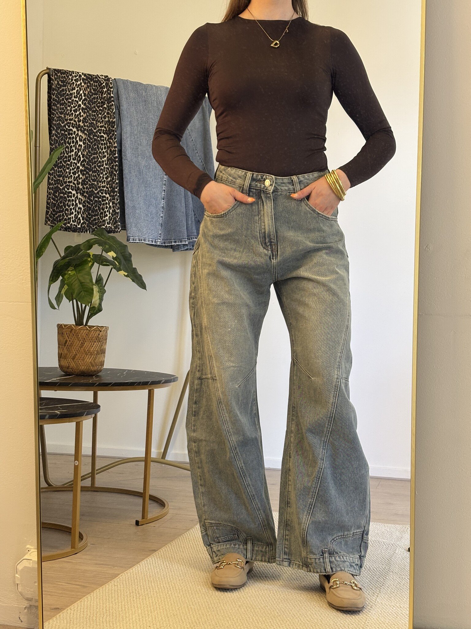 LEILA Ballon Fit Jeans (Light Blue Washed)