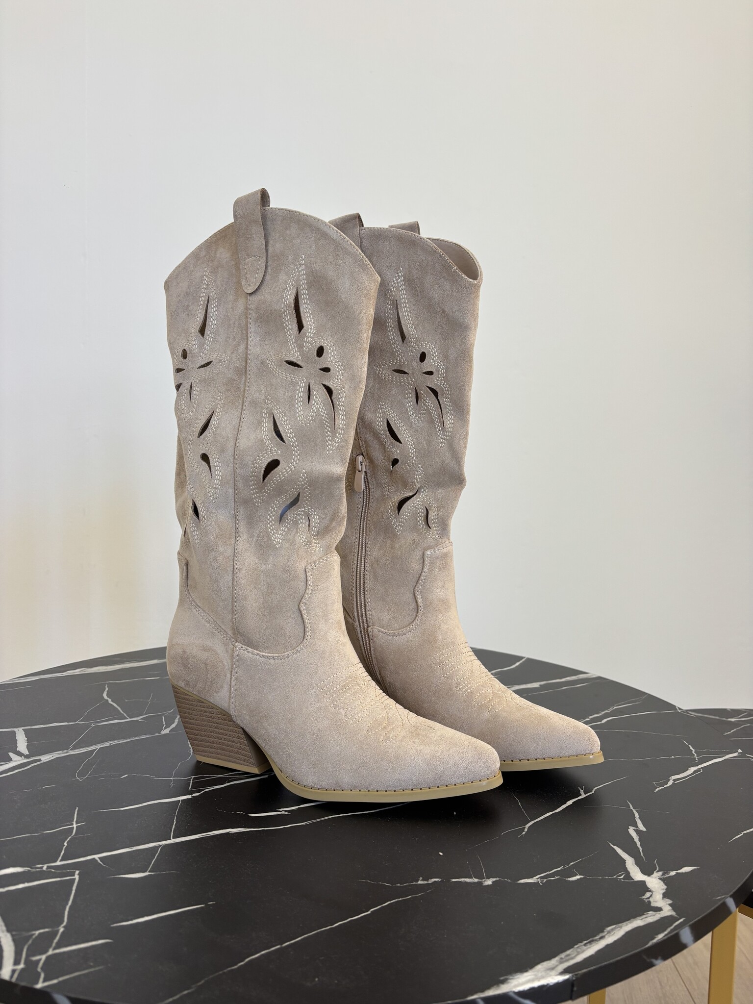 DALLAS Cowboy Boots (Beige)