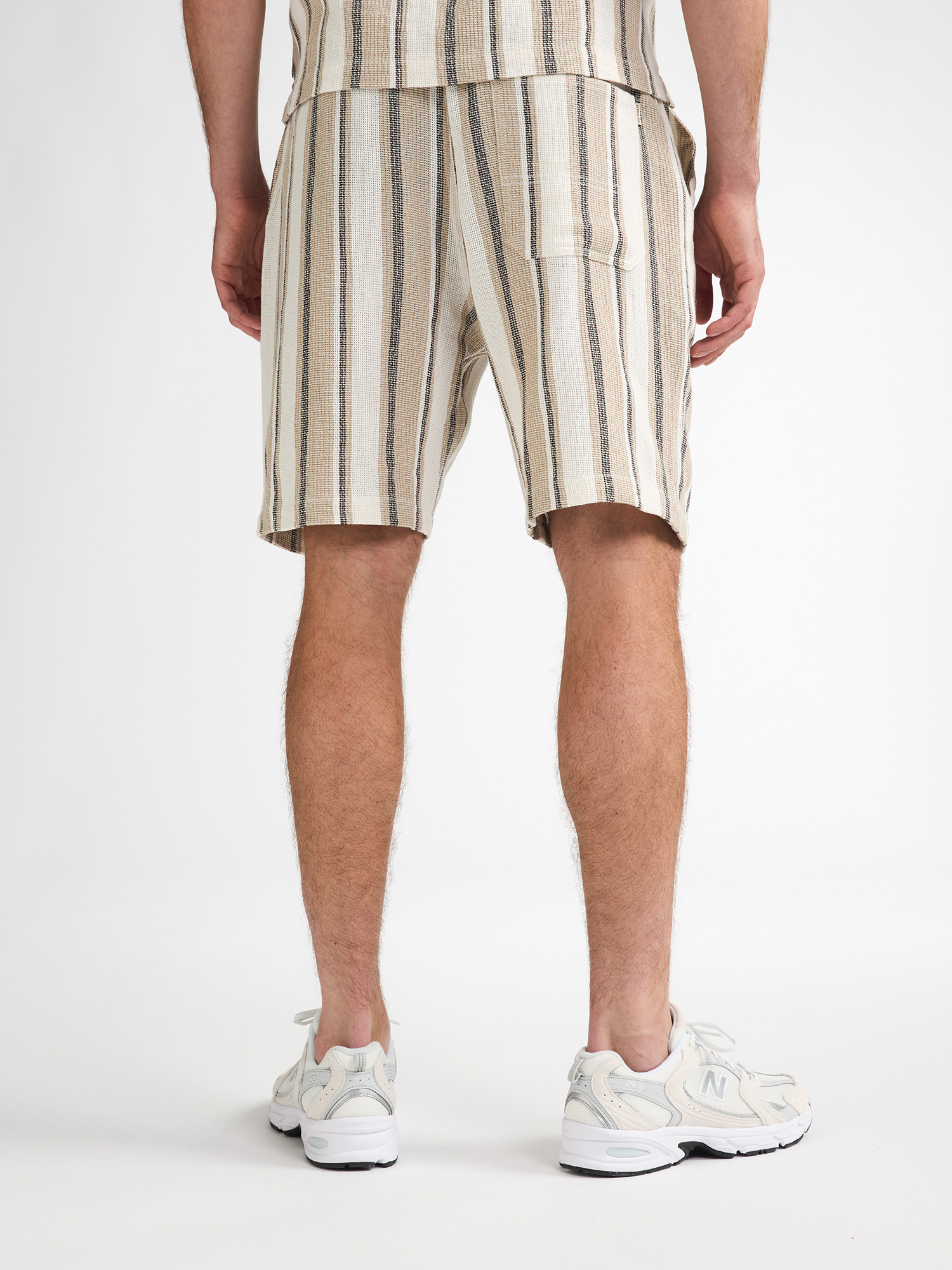 M-1060-SHO518 (7130)