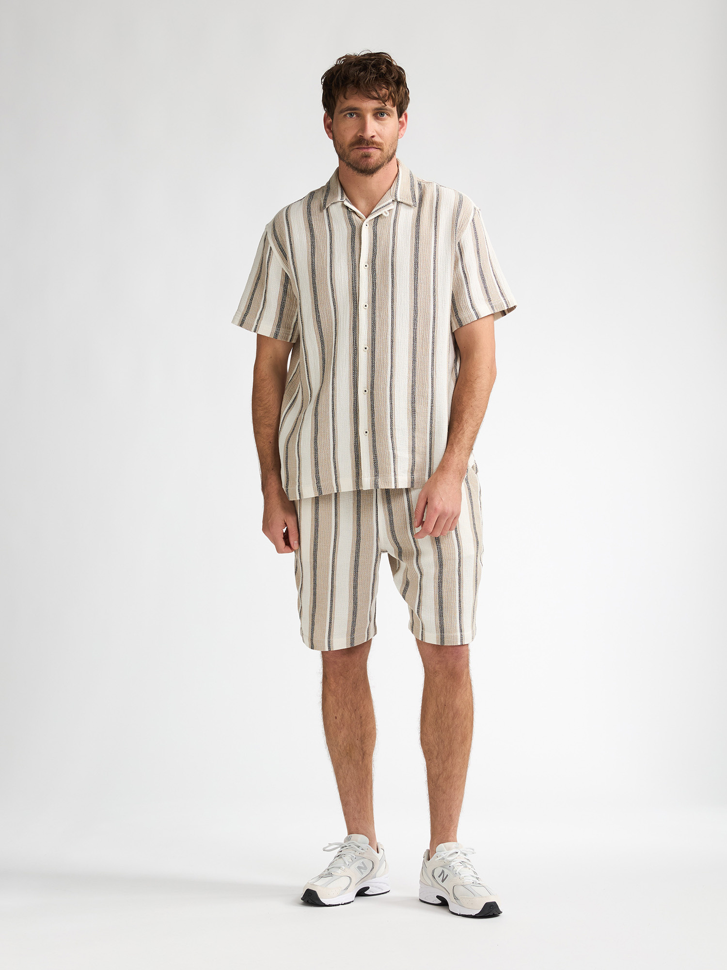 M-1060-SHO518 (7130)