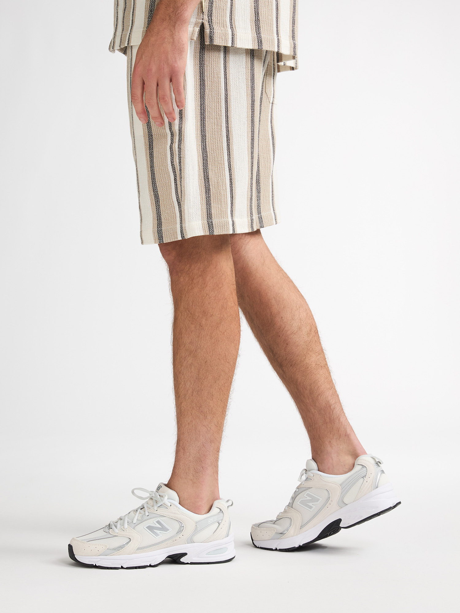 M-1060-SHO518 (7130)