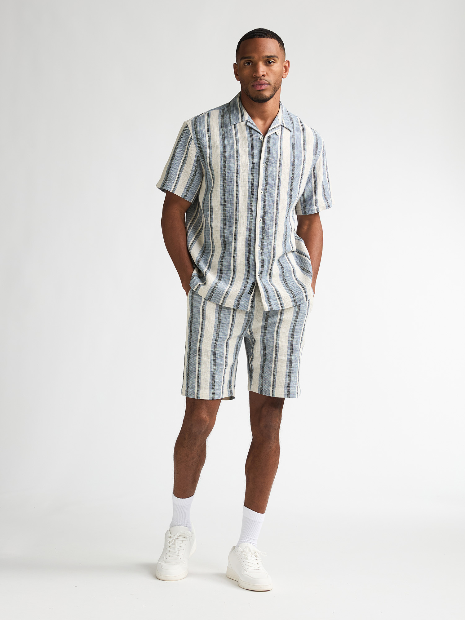 M-1060-SHO518 (5195)