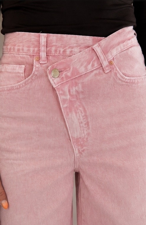 AMELI Straight Fit Jeans (Pink)
