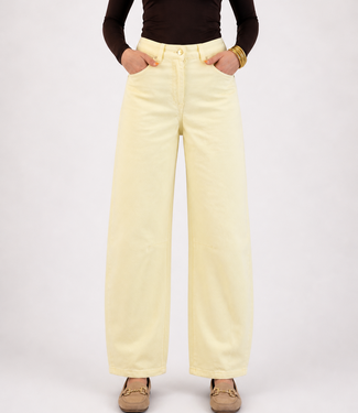 ANIKA Balloon Fit Jeans (Butter Yellow)