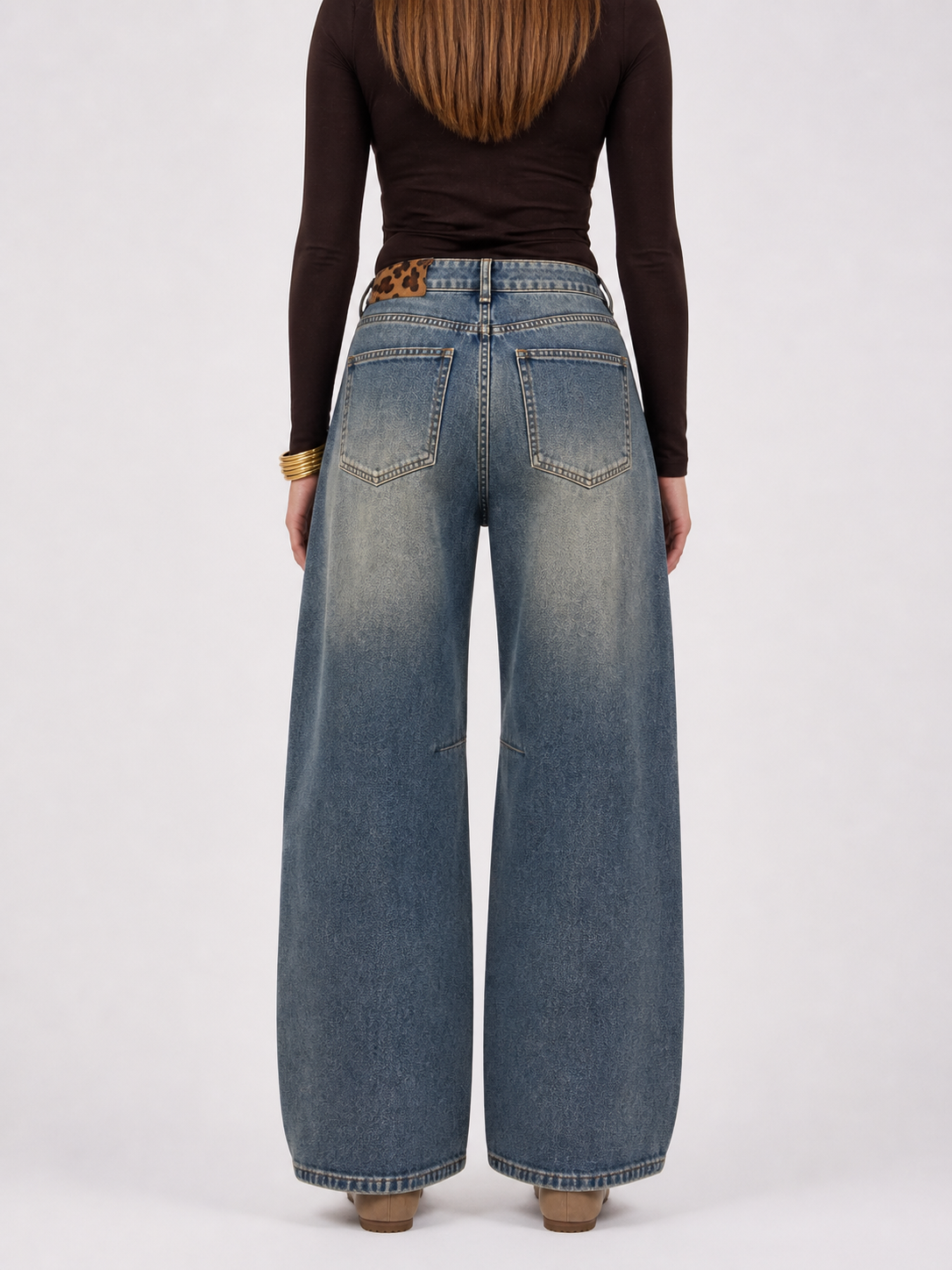LOLA Mom Fit Jeans (Medium Blue Denim)