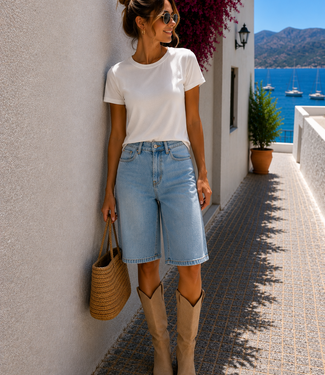MIMI Bermuda Short (Light Blue)