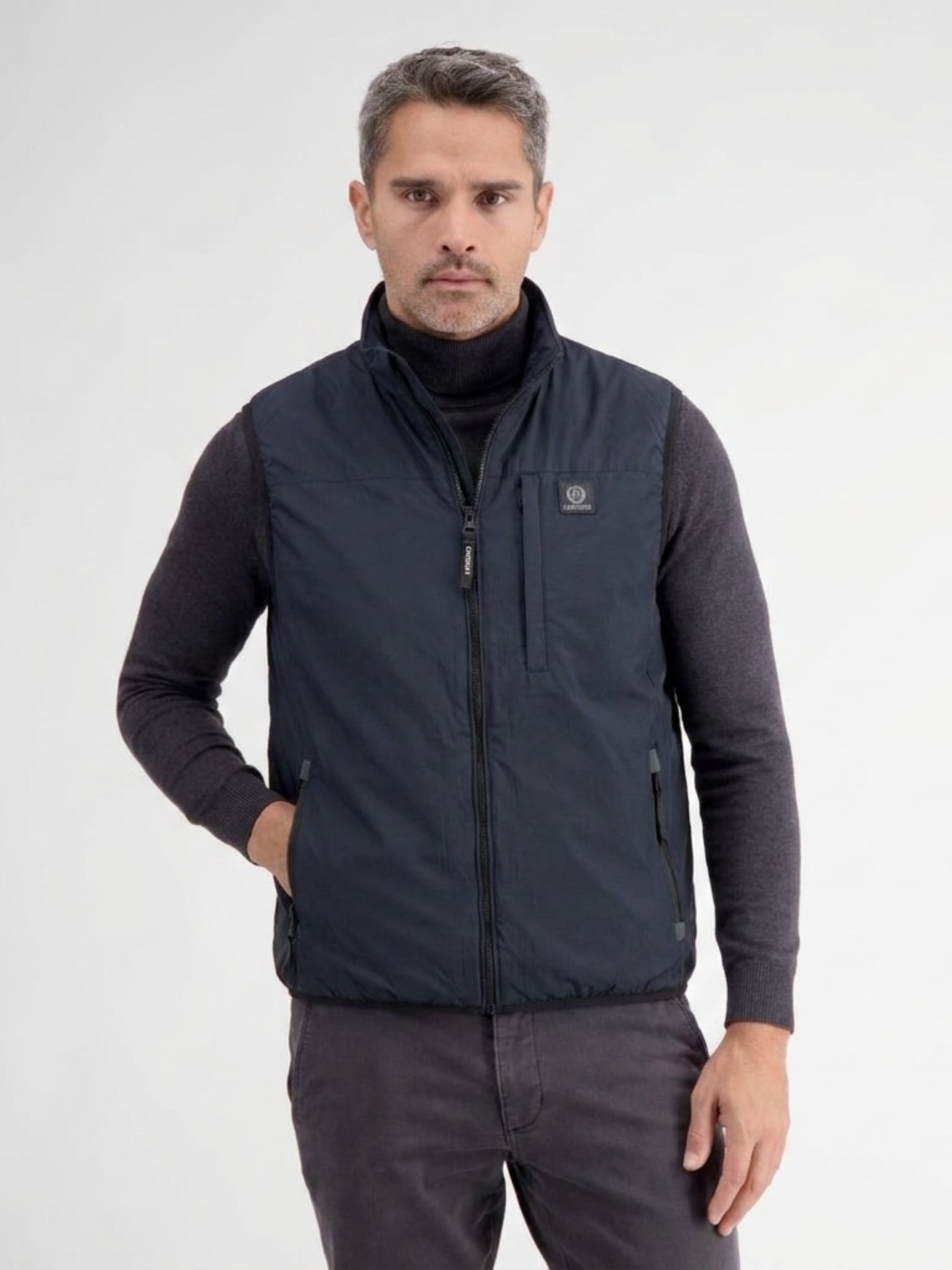 2687311 (491)
