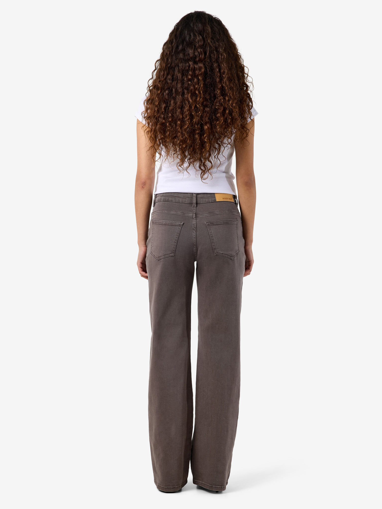 NMYOLANDA MW STRAIGHT JEANS COLORED (Chocolate Brown)